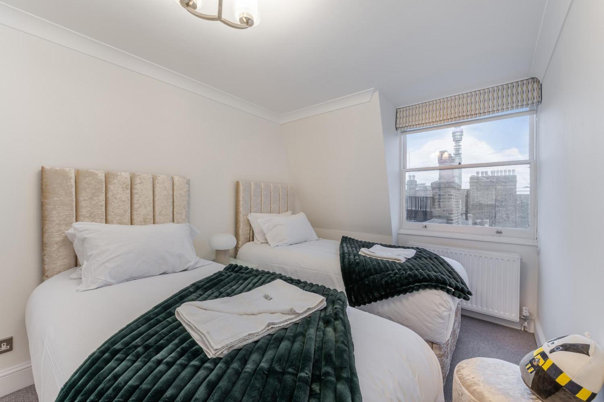 Chic 3 Bedroom 2 Bathroom Luxury Living 7hs * Londen