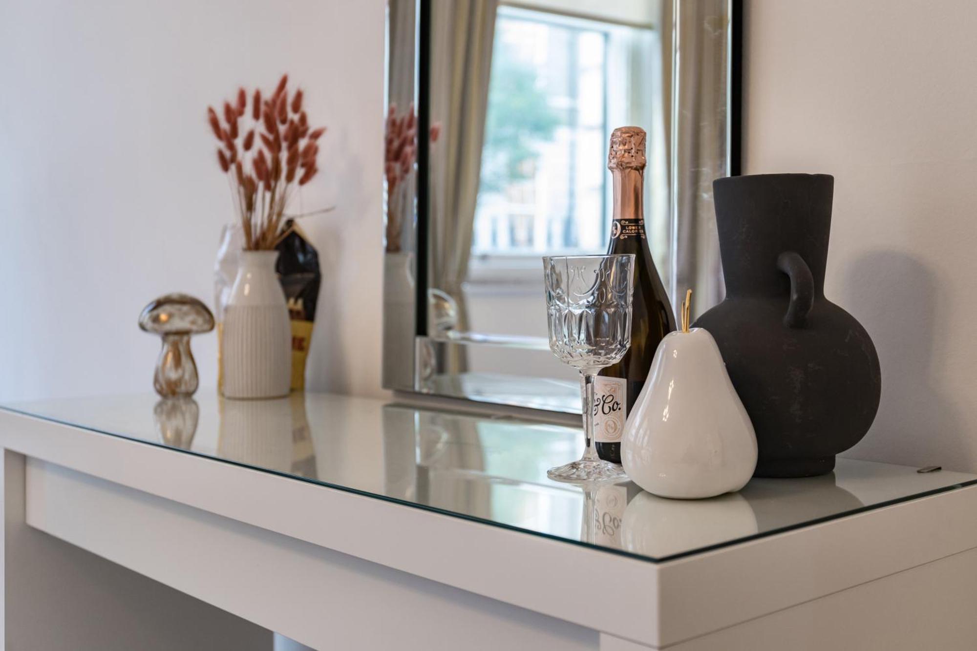 Stylish 3 Bedroom Luxury In Harley Street - 3hs Apartment
