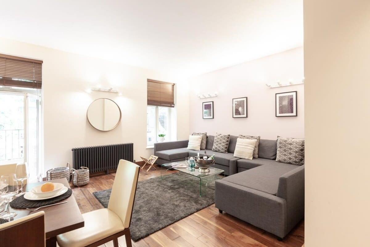 Appartement Modern And Comfortable Air-conditioned 2br Flat
