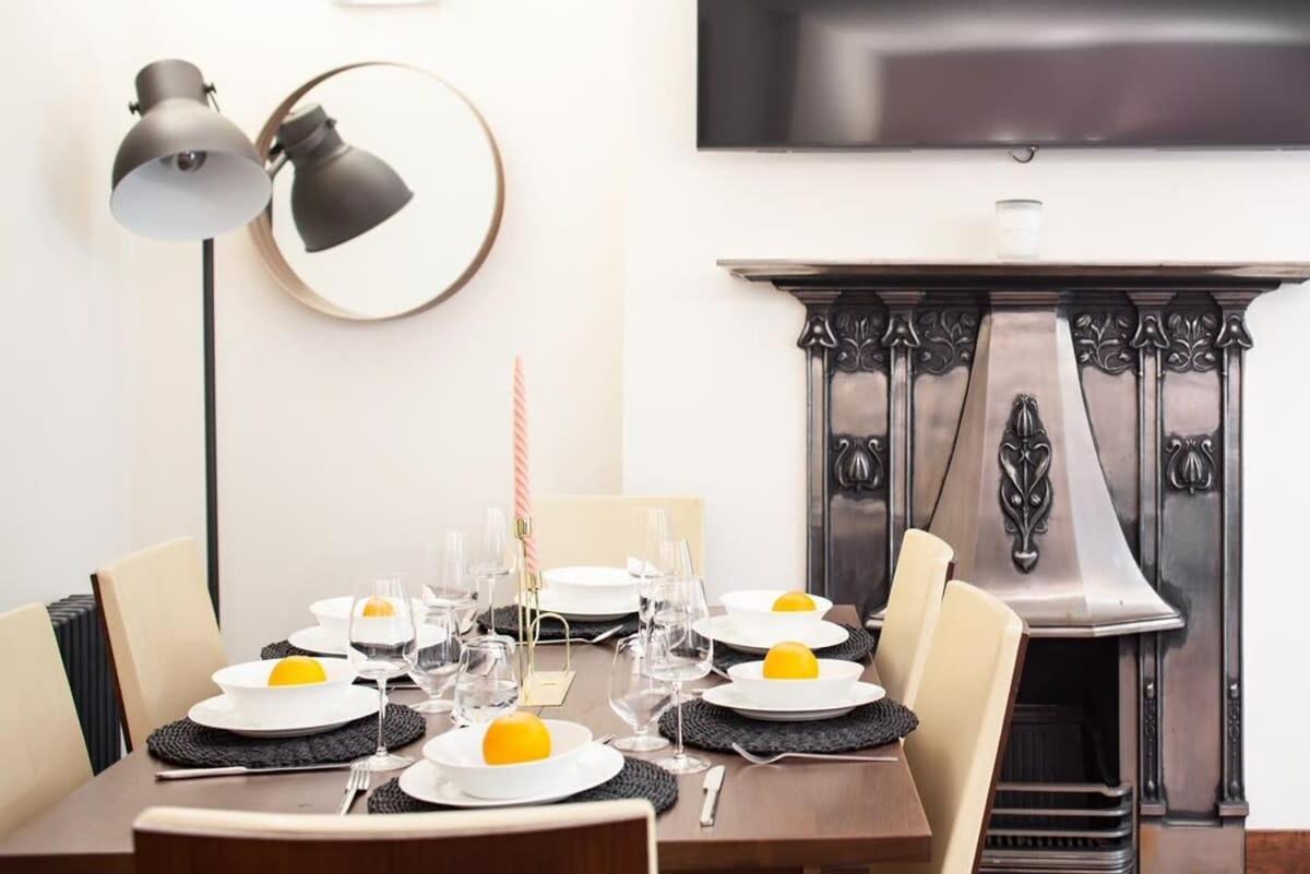Modern And Comfortable Air-conditioned 2br Flat * Londen