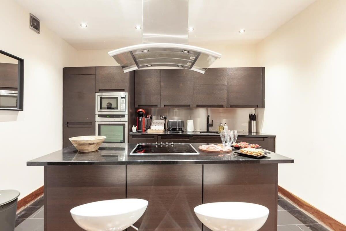 Modern And Comfortable Air-conditioned 2br Flat Appartement