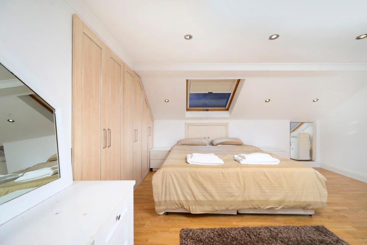 Feriehus Chic 3br - Eats And Sights Closeby London