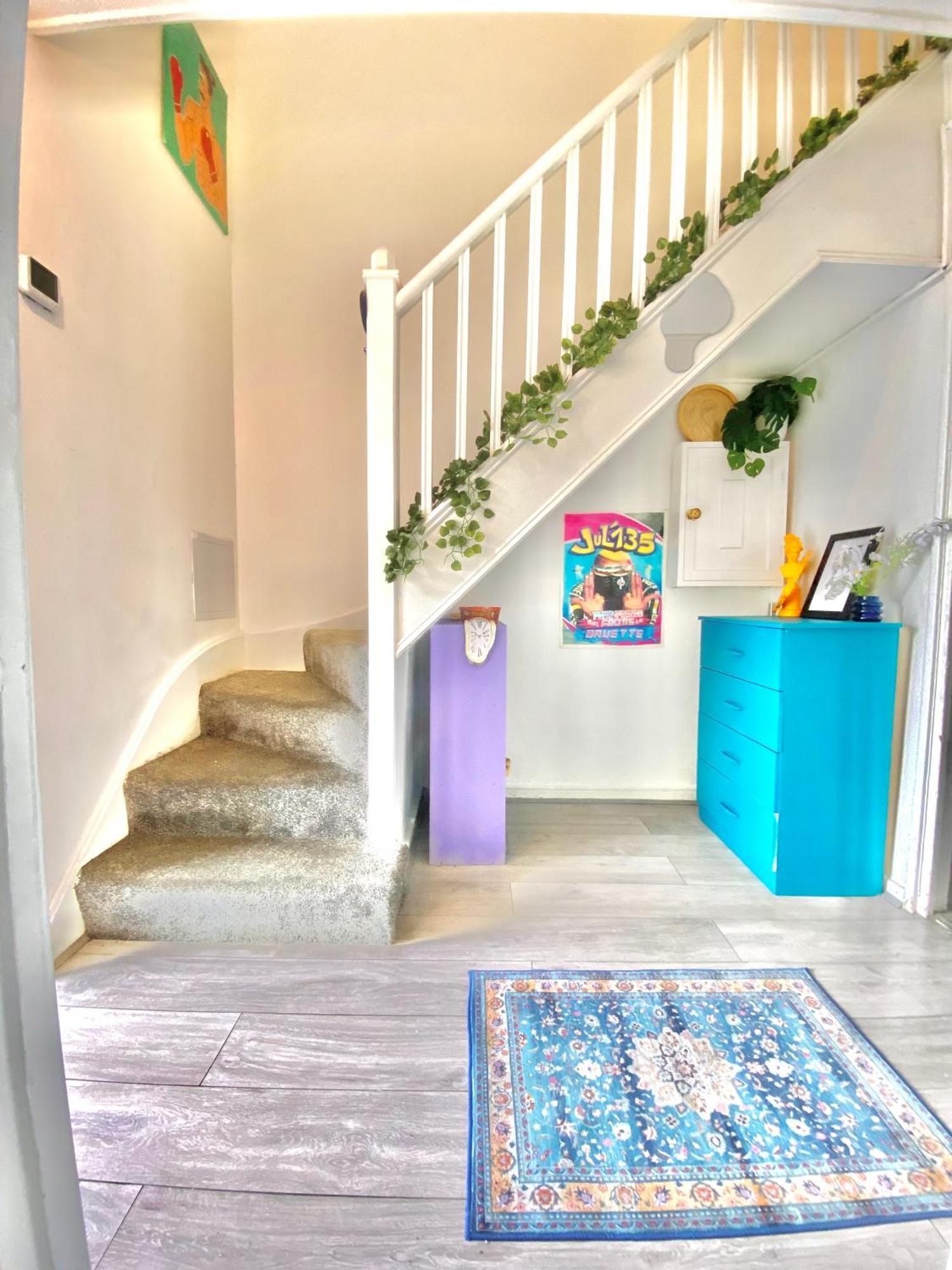 Canary Wharf Serviced * London
