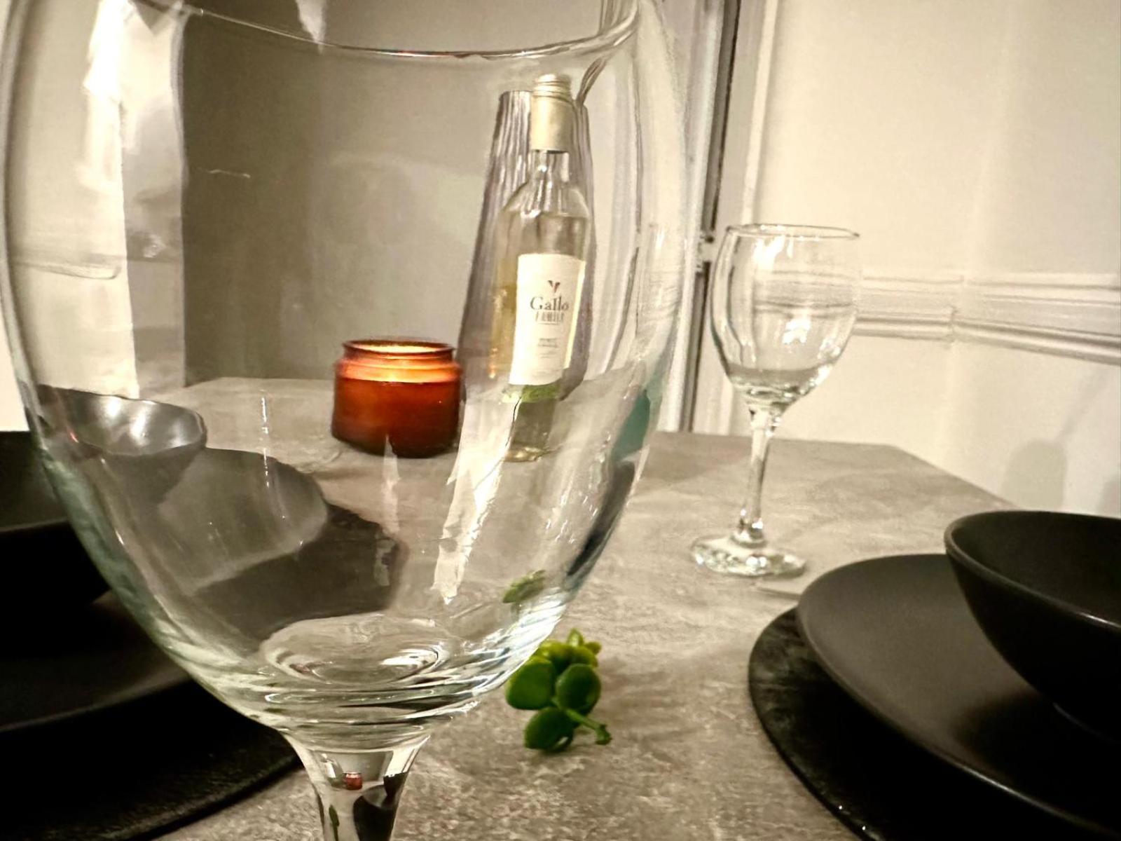 Serviced 4 Bed 2 Bath Manor Park House London