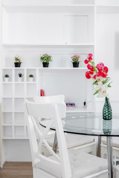Bright 1-bedroom In Chelsea Leilighet London
