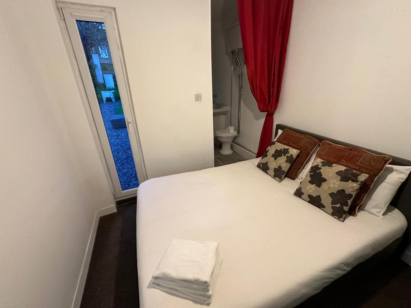 2 Bedroom Flat Wembley Appartement