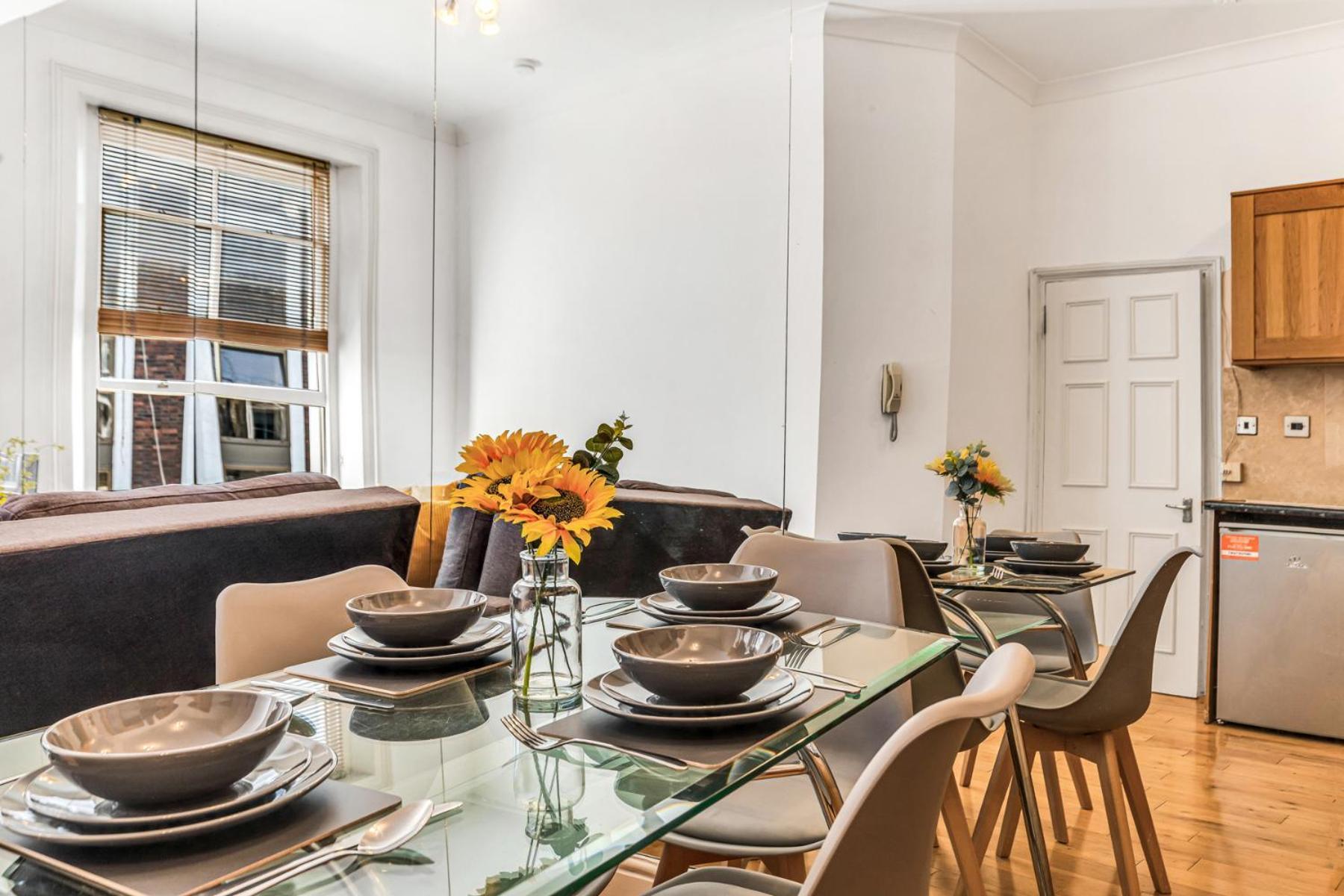 Luxstay2 Earls Court - Sleeps Up To 8 London