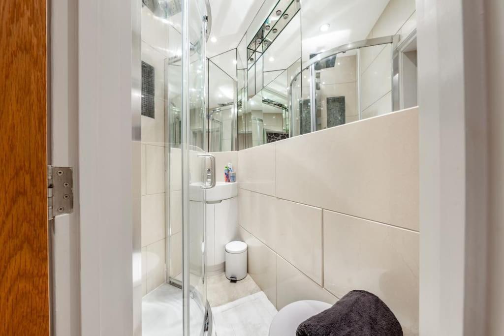 Apartamento 2 Bed / 2 Bath Versace In Knightsbridge