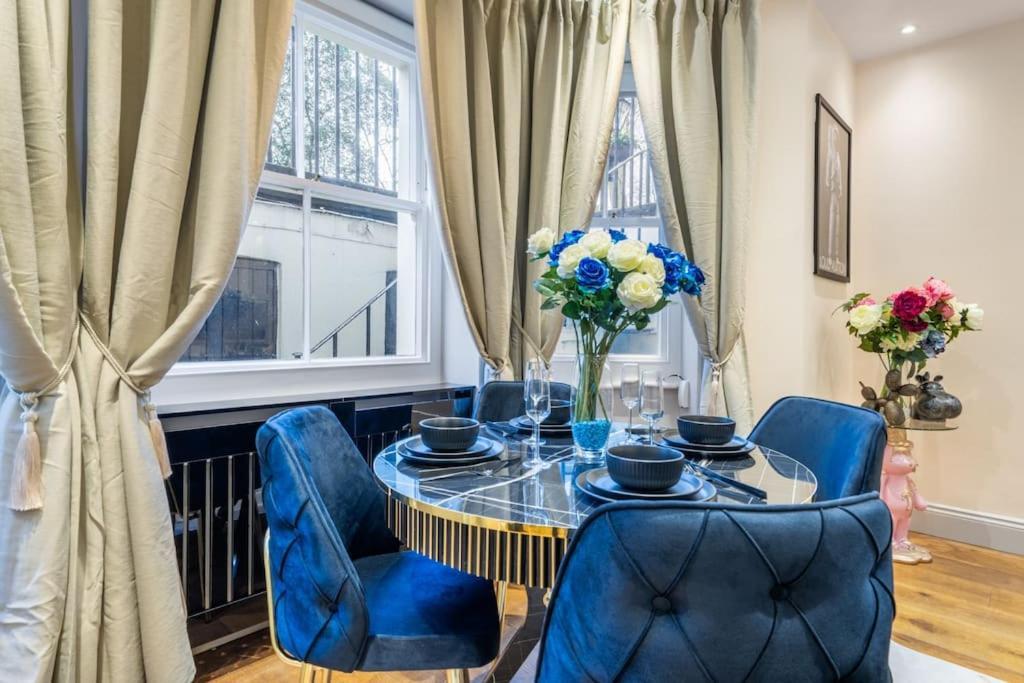 2 Bed / 2 Bath Versace In Knightsbridge *