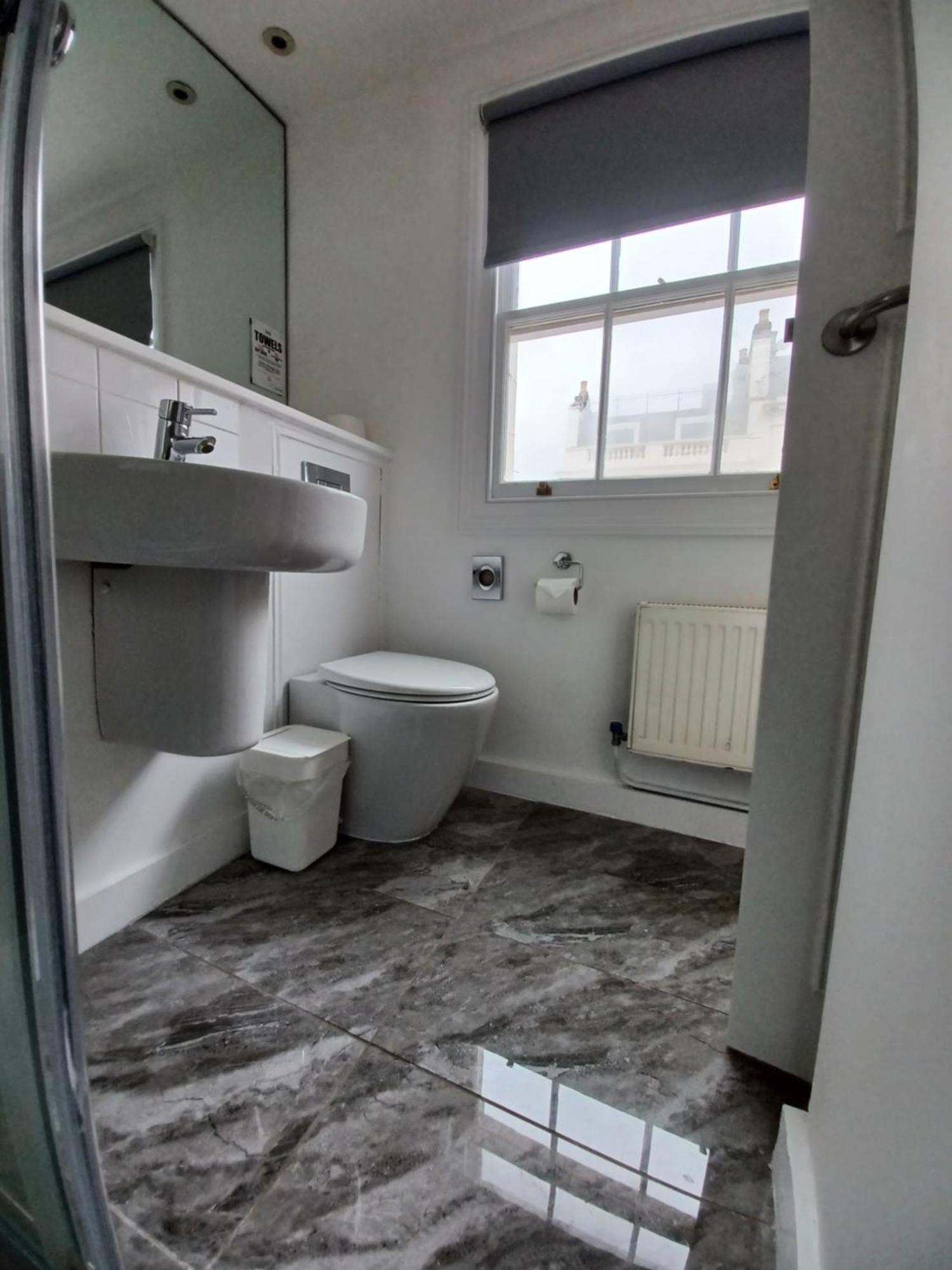 Belgravia Guest house 4*