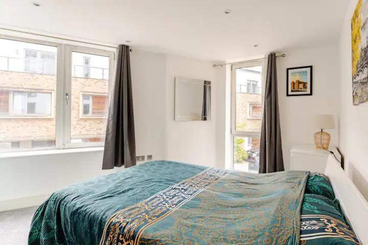 Brand New Flat In With Car Park