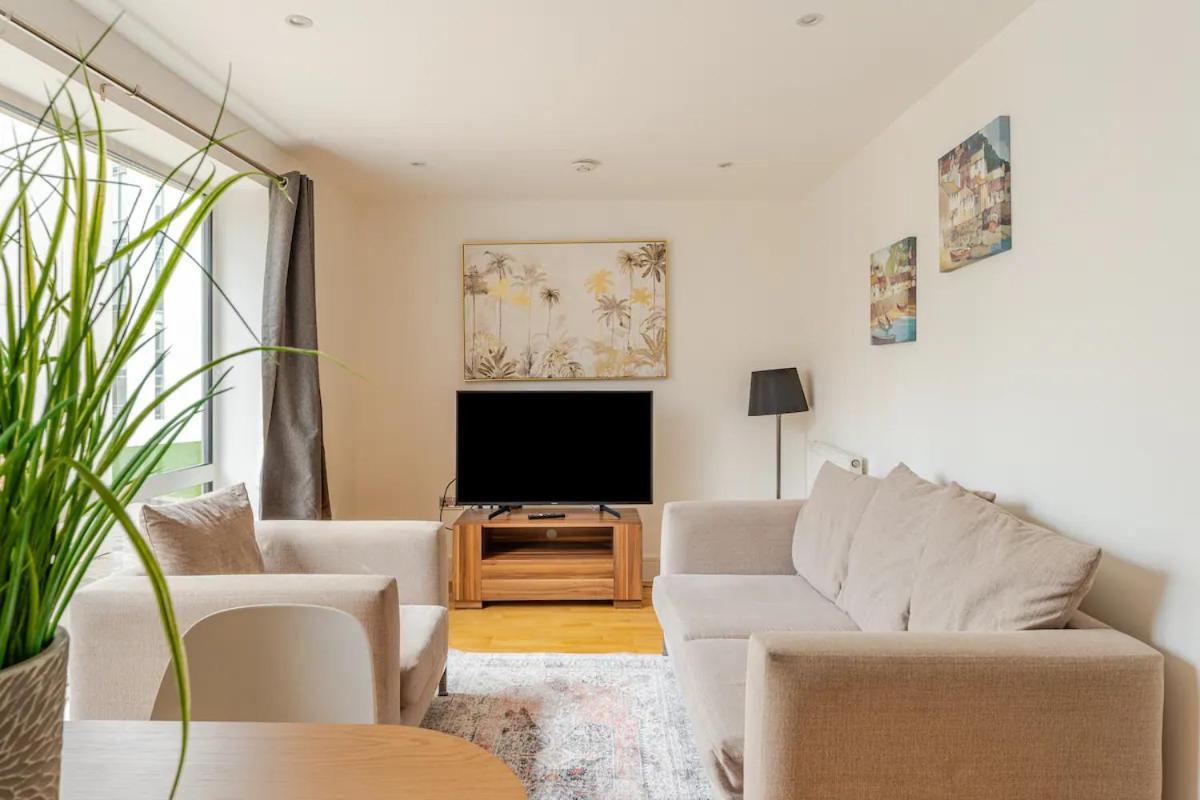 Apartment Brand New Flat In With Car Park