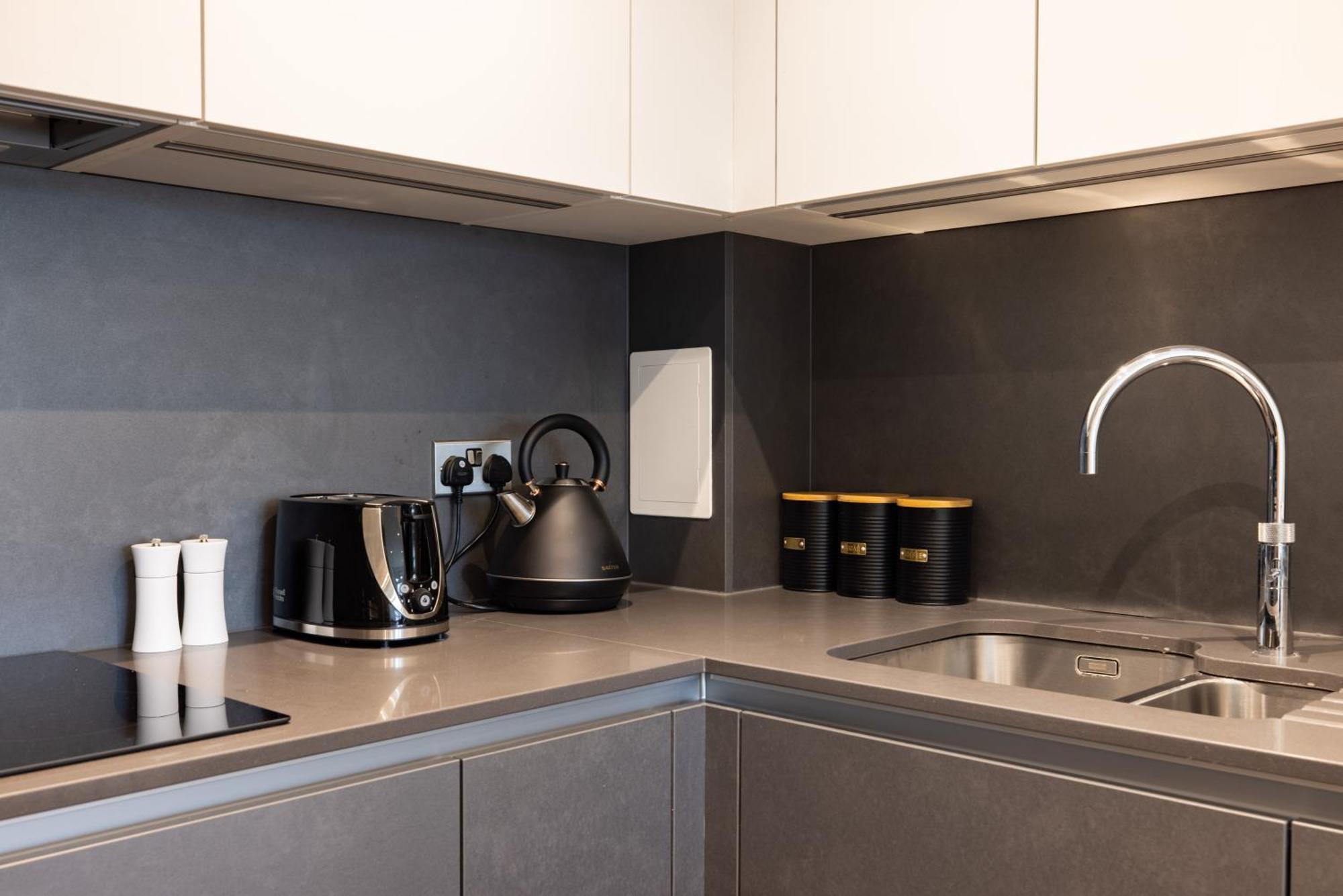 Apartment The Acton Luxury London