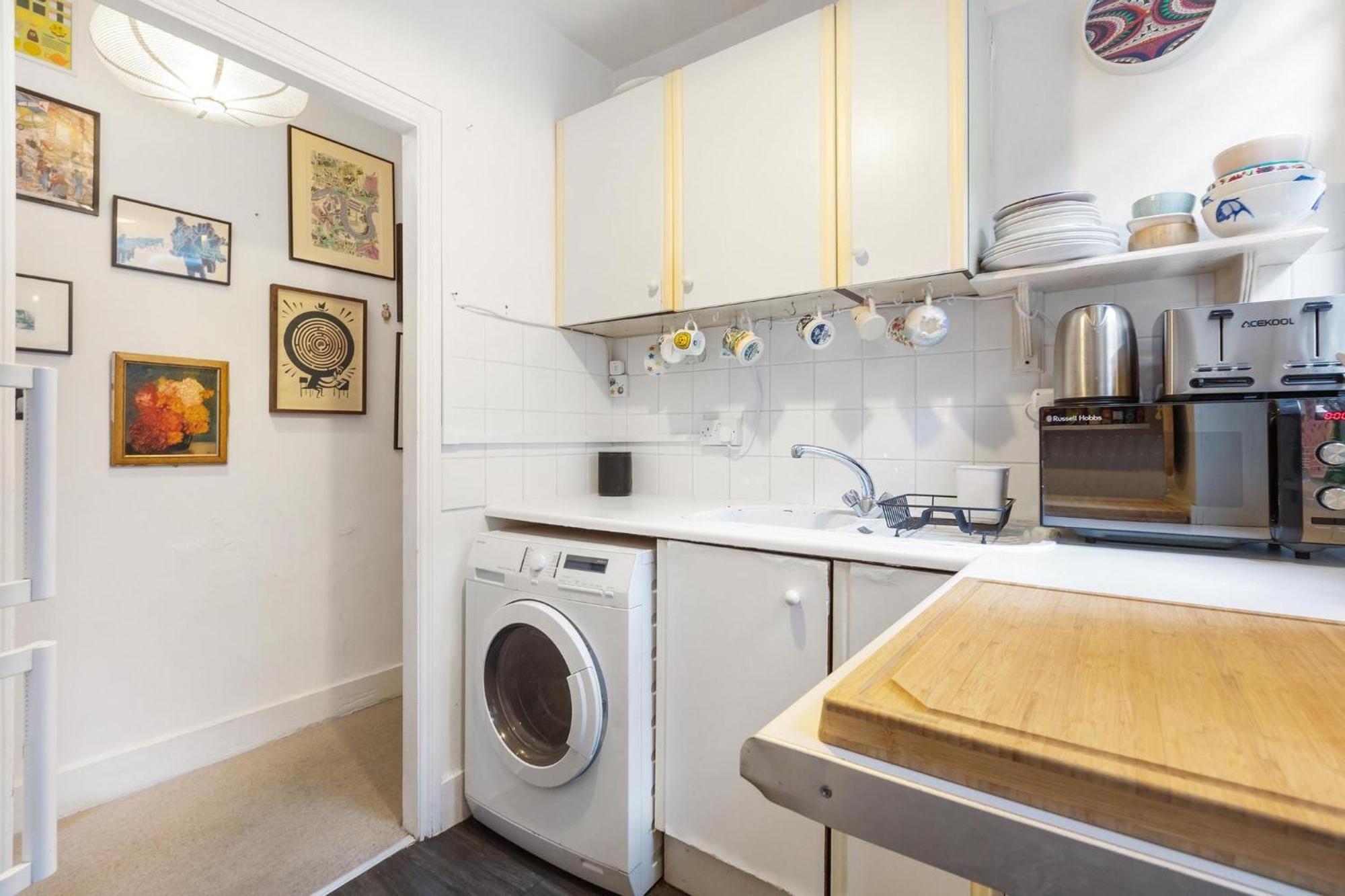 Garden Flat. Tottenham Hale. 20mins2central Londen