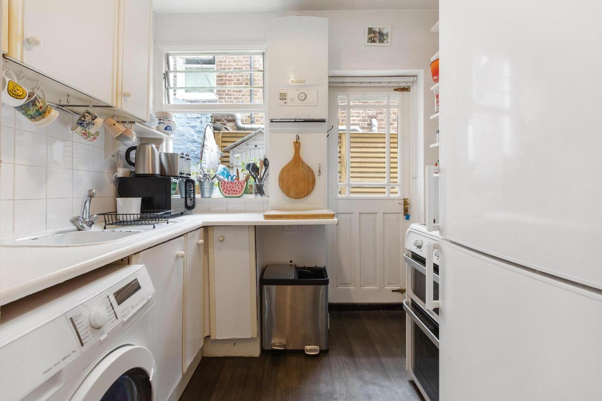 Appartement Garden Flat. Tottenham Hale. 20mins2central Londen
