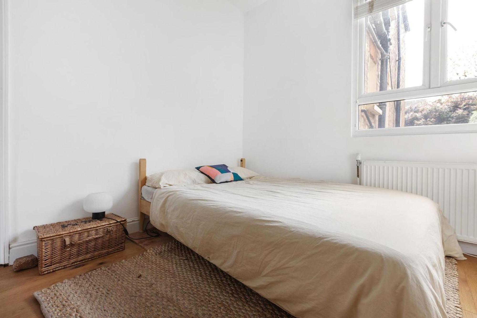 1 Bed & Garden, Sunny Artist Flat - 20mins To