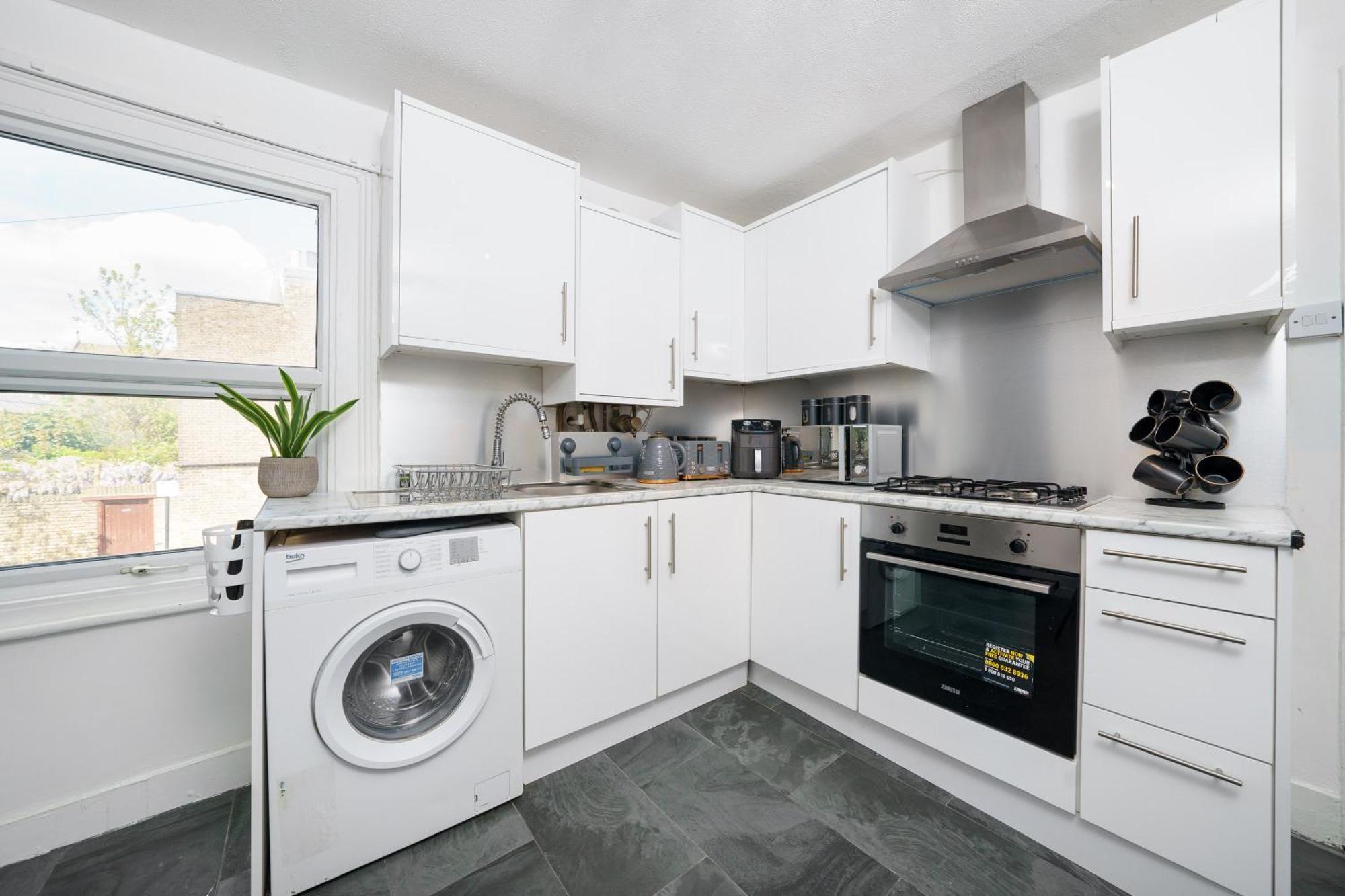 Stylish And Newly Renovated Flat In Hackney London
