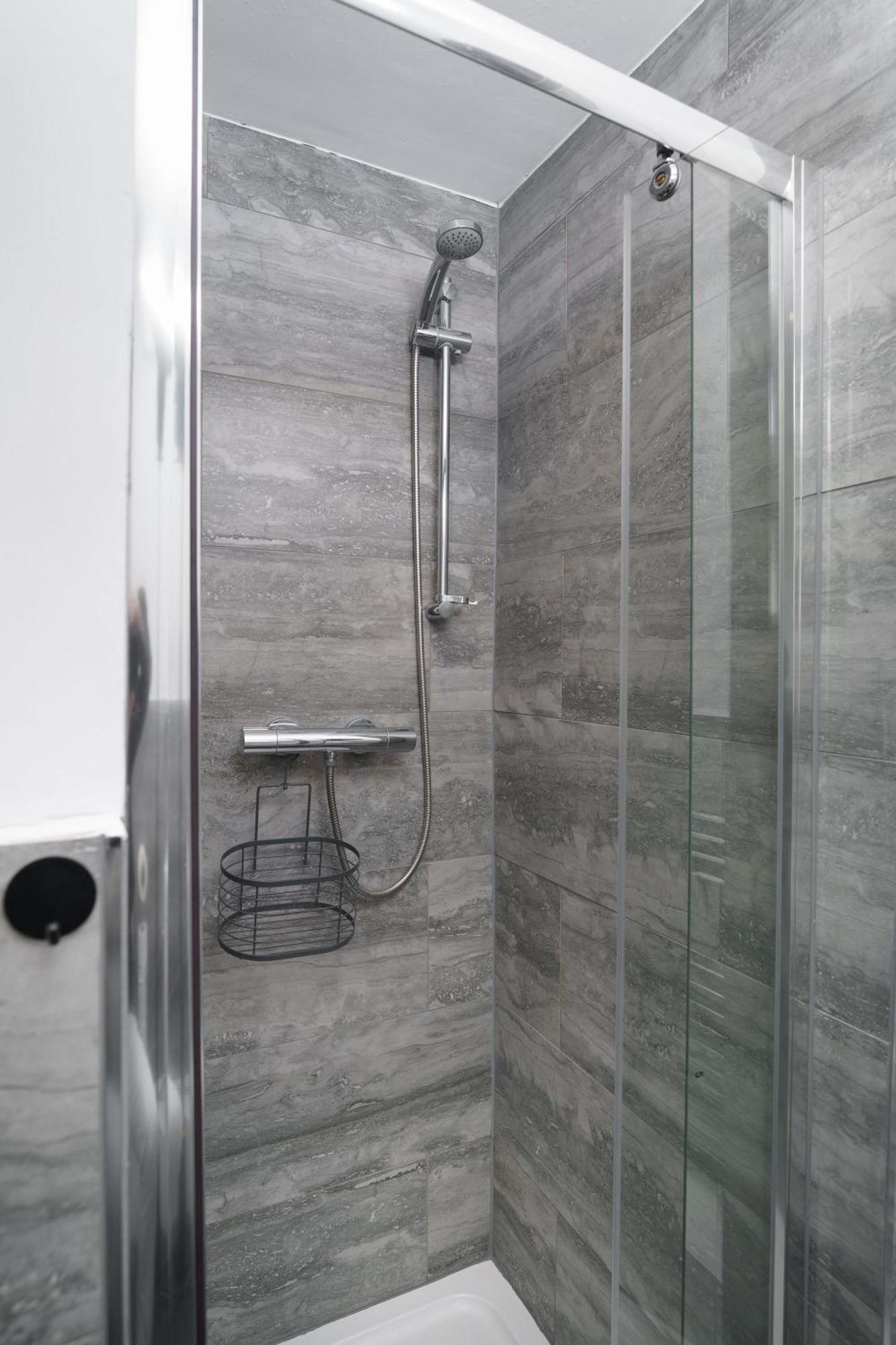 Stylish And Newly Renovated Flat In Hackney London
