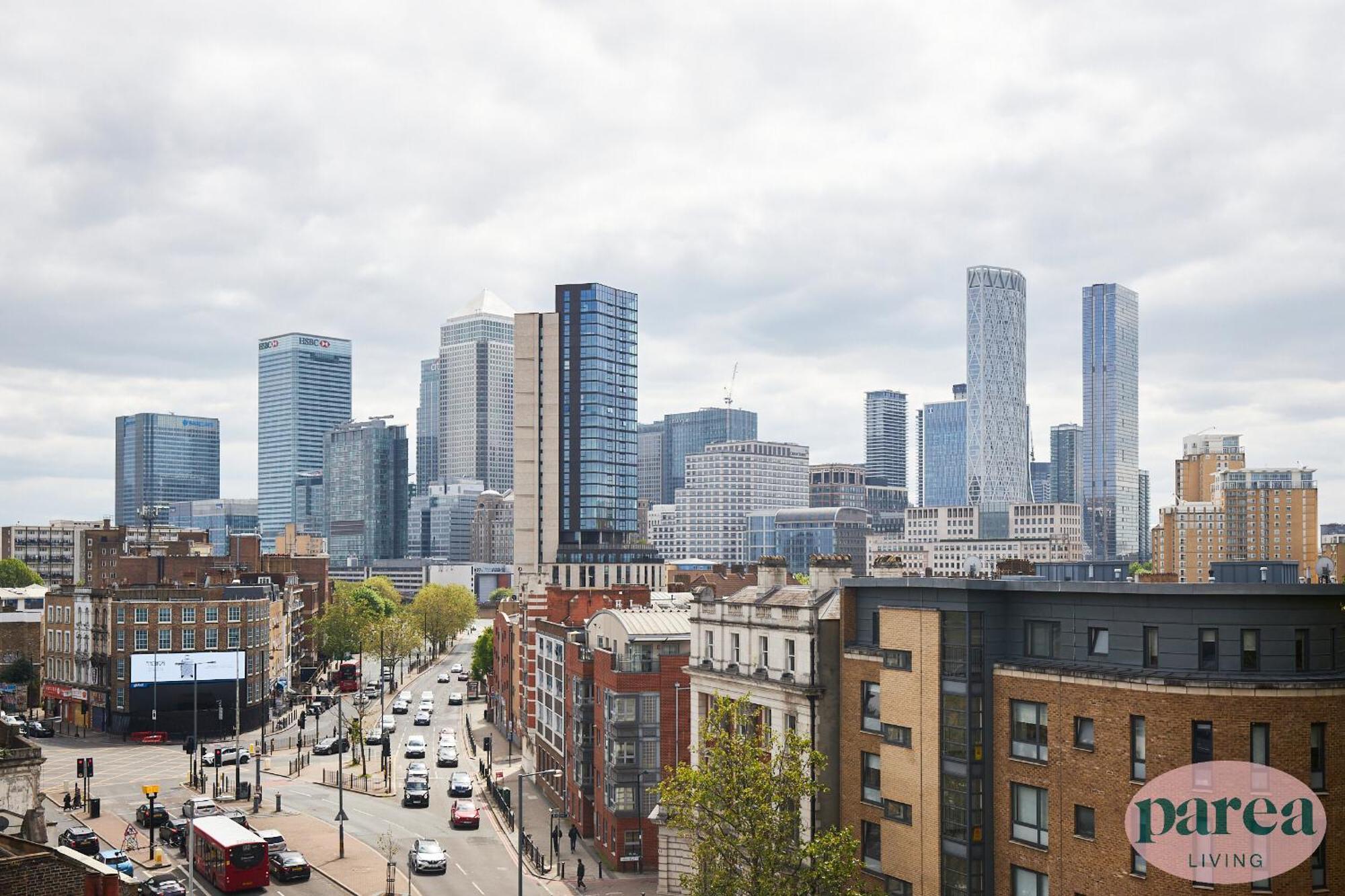 Parea Living - Spacious 3 Bed Flat, Canary Wharf Views With Parking London