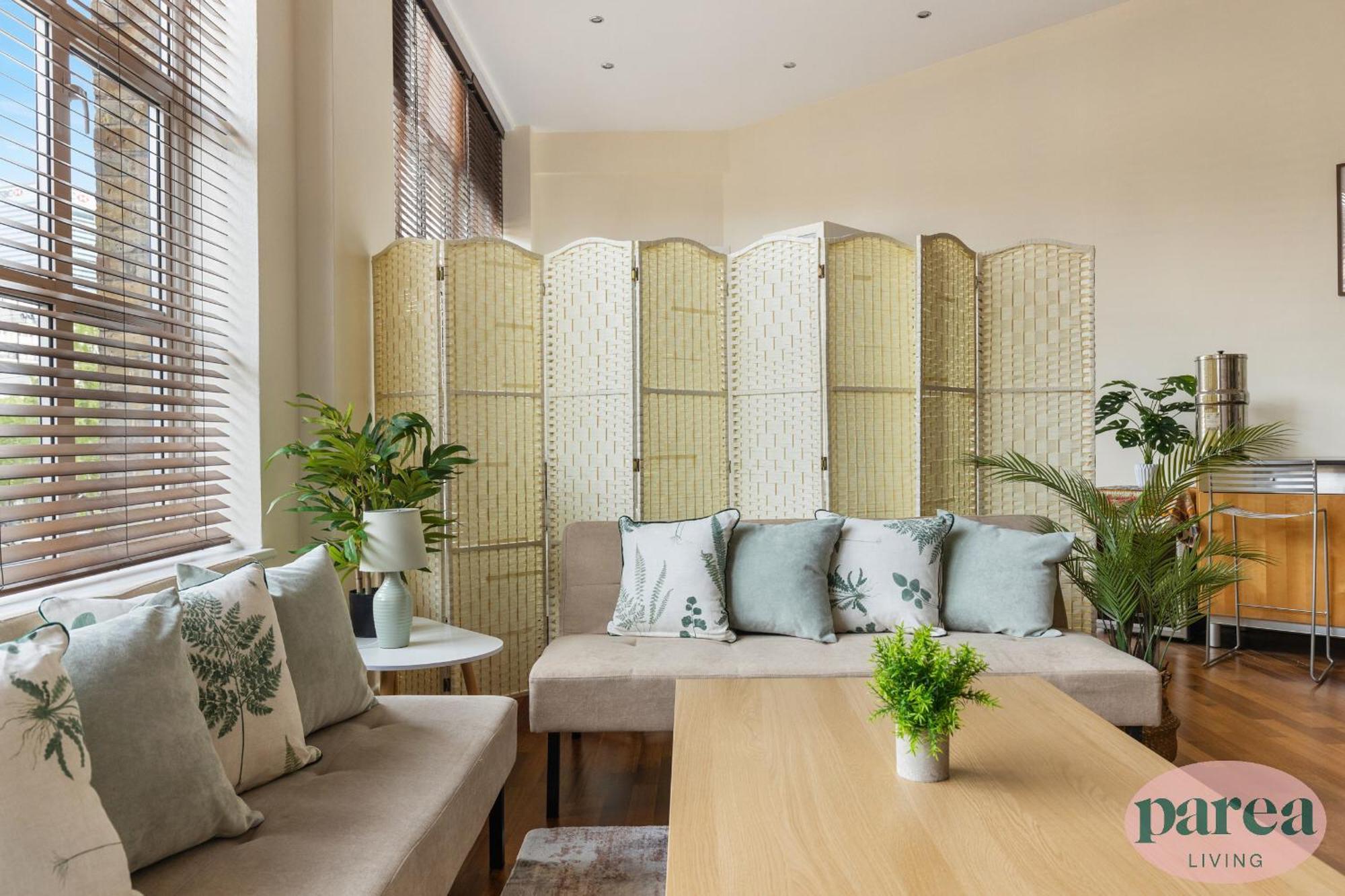Appartement Parea Living - Spacious 3 Bed Flat, Canary Wharf Views With Parking