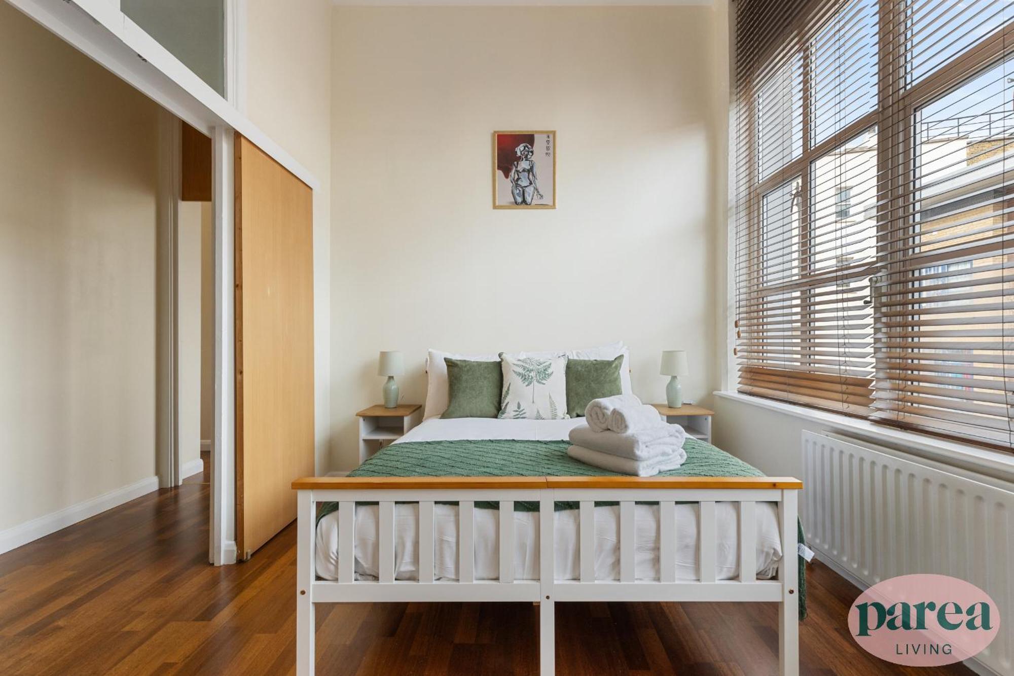 Apartment Parea Living - Spacious 3 Bed Flat, Canary Wharf Views With Parking