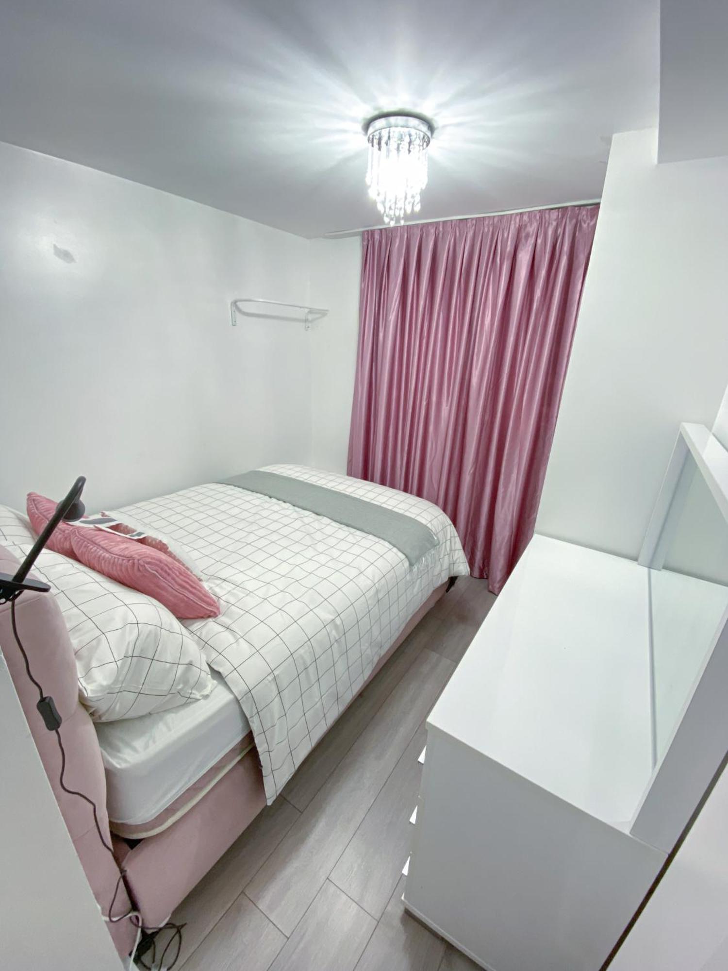 2 Bedroom Flat, Dalston Junction, Londen