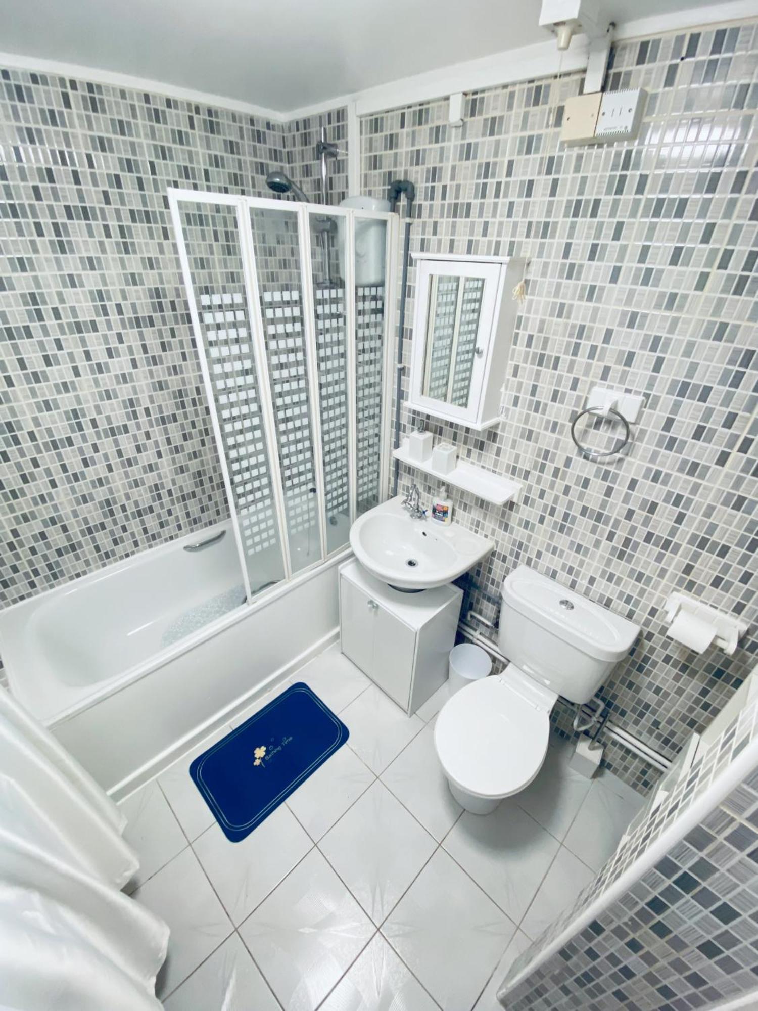 Appartement 2 Bedroom Flat, Dalston Junction, *