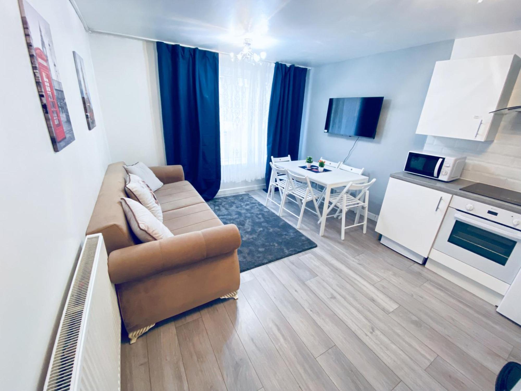 2 Bedroom Flat, Dalston Junction, Londen