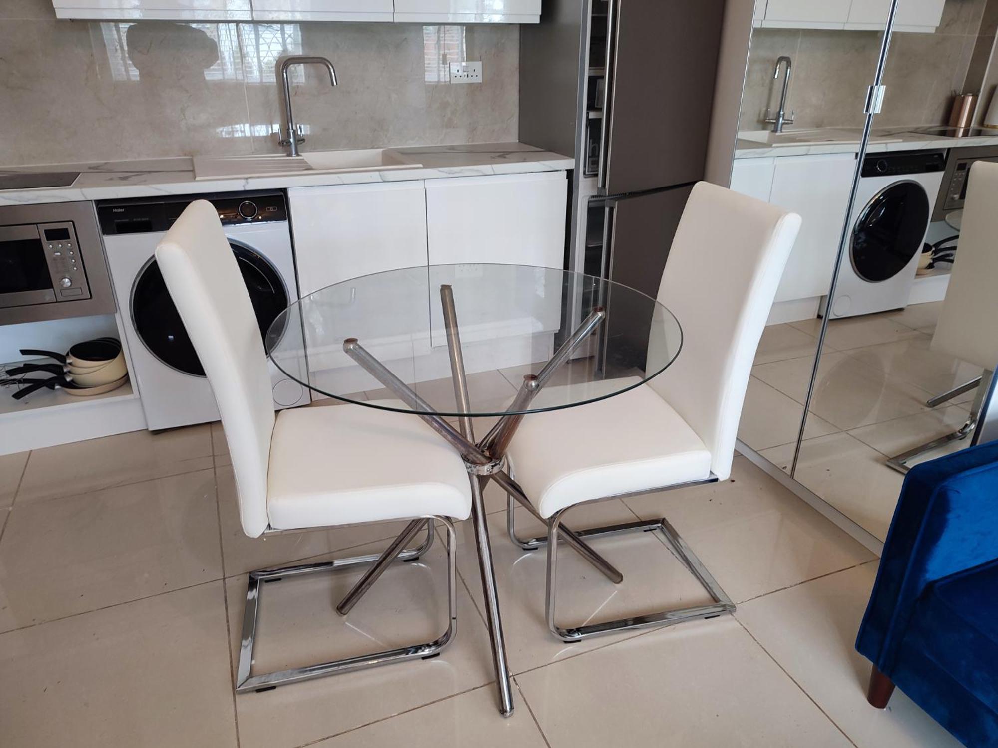 Apartment Bright And Spacious Studio Flat London