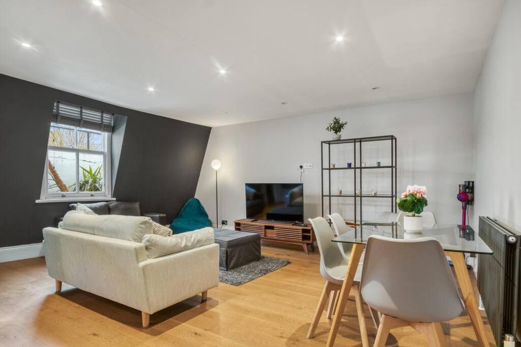 Appartement Modern 2 Bed 2 Bath Chelsea Londen