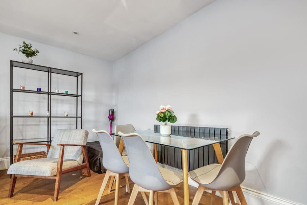 Leilighet Modern 2 Bed 2 Bath Chelsea London