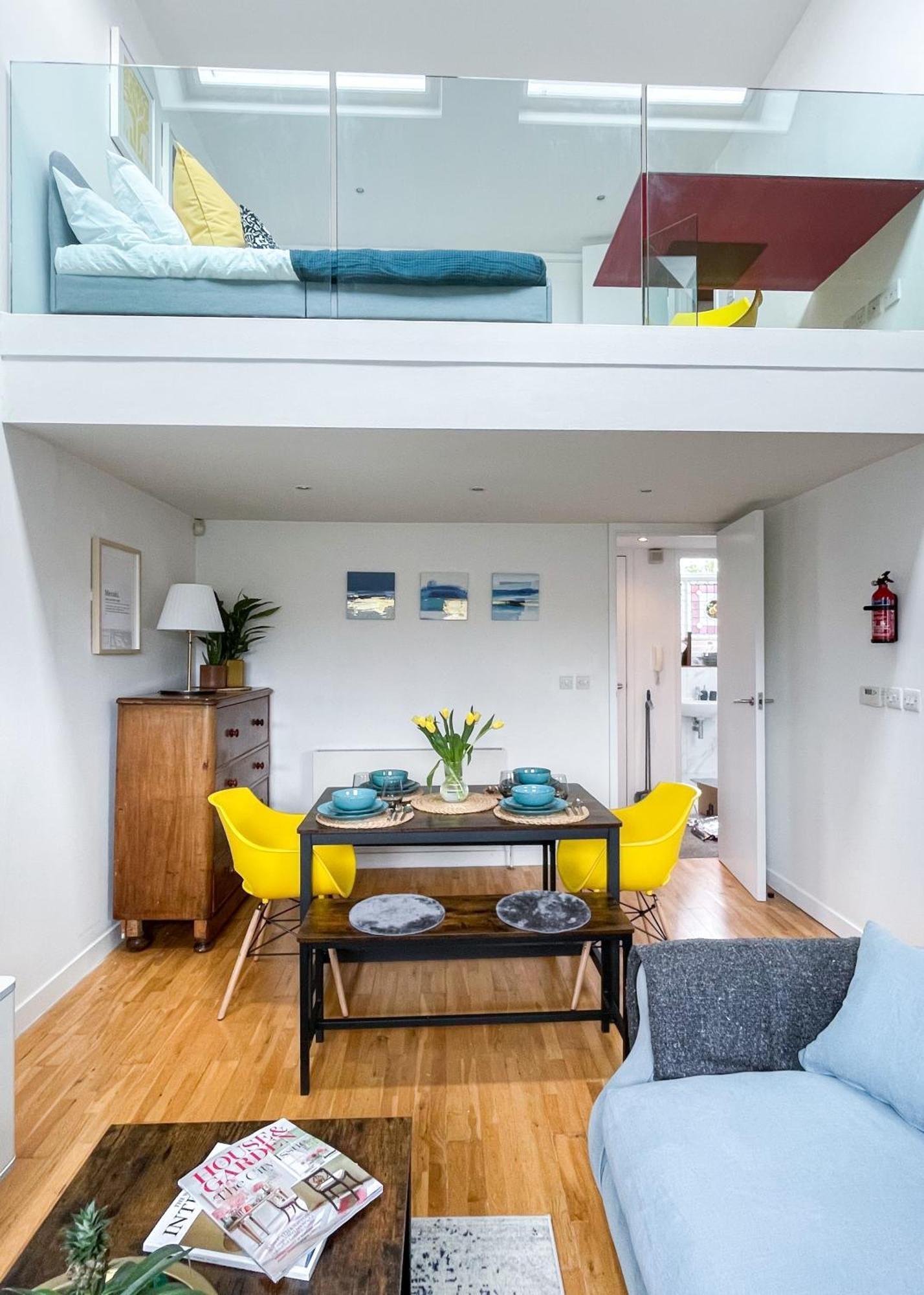 Beautiful Split Level In Central London, Walking Distance To Notting Hill Londen