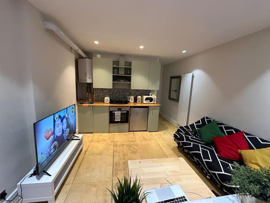 Apartment Comfortable Flat Near Portobello Rd London
