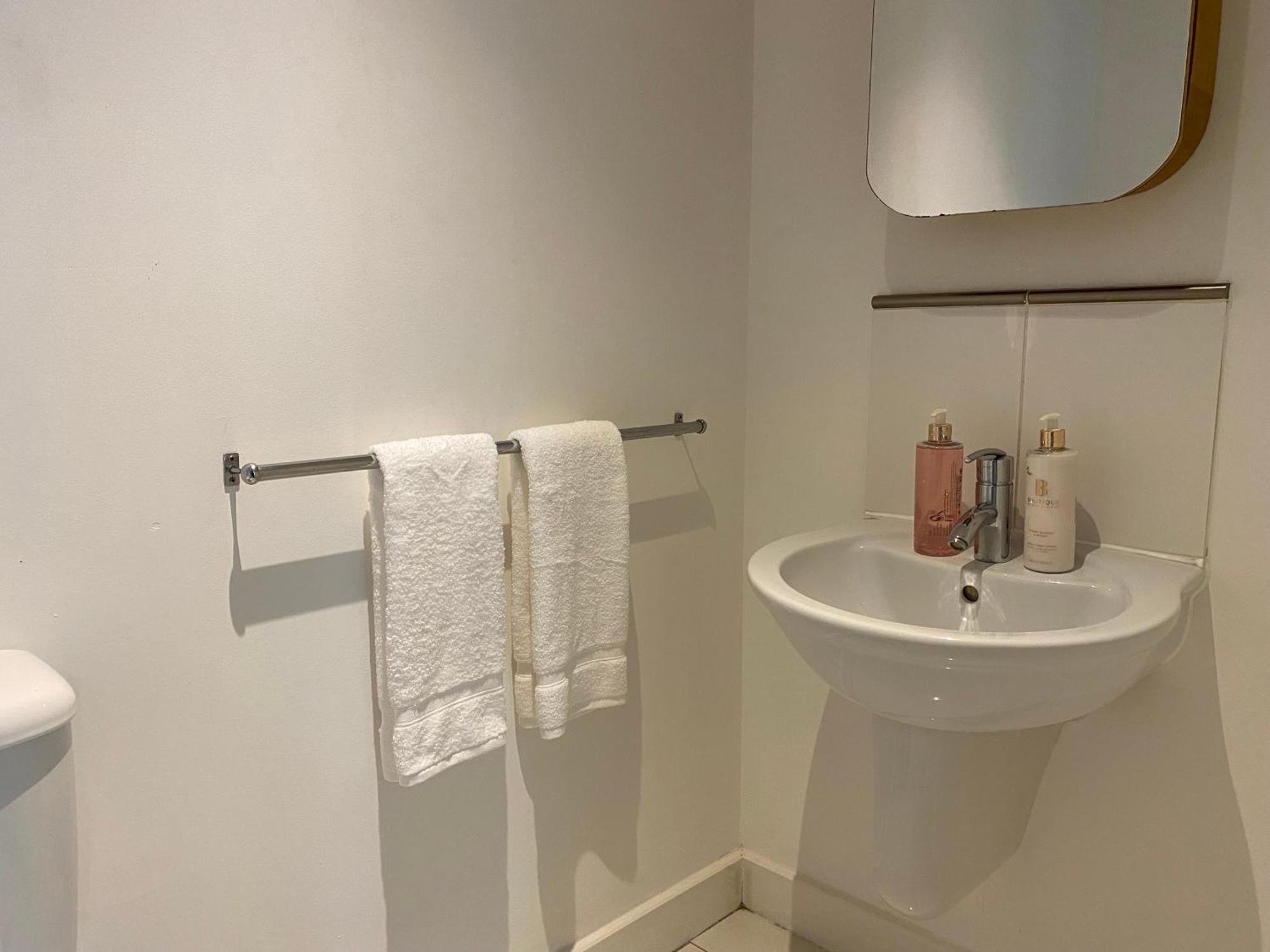 Cosy 3 Bed Penthouse In Royal Docks Londen