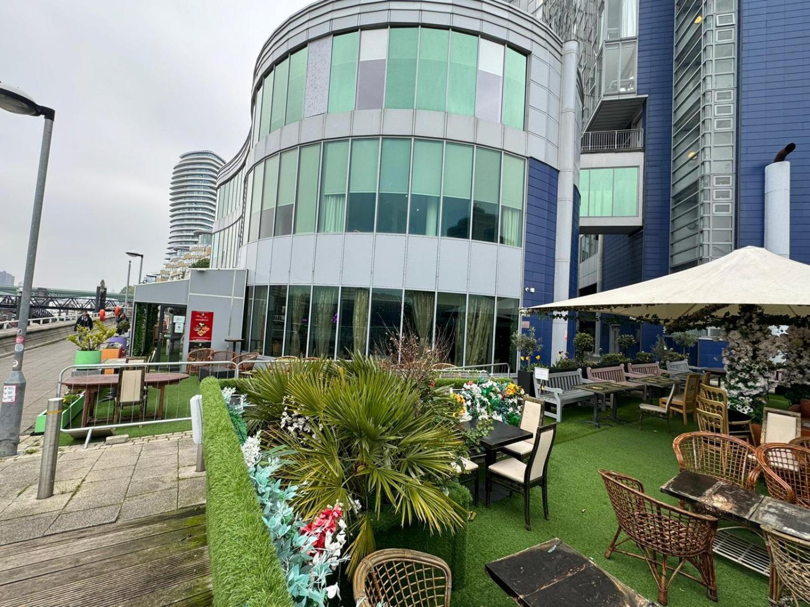 Rafayel & Hotell London