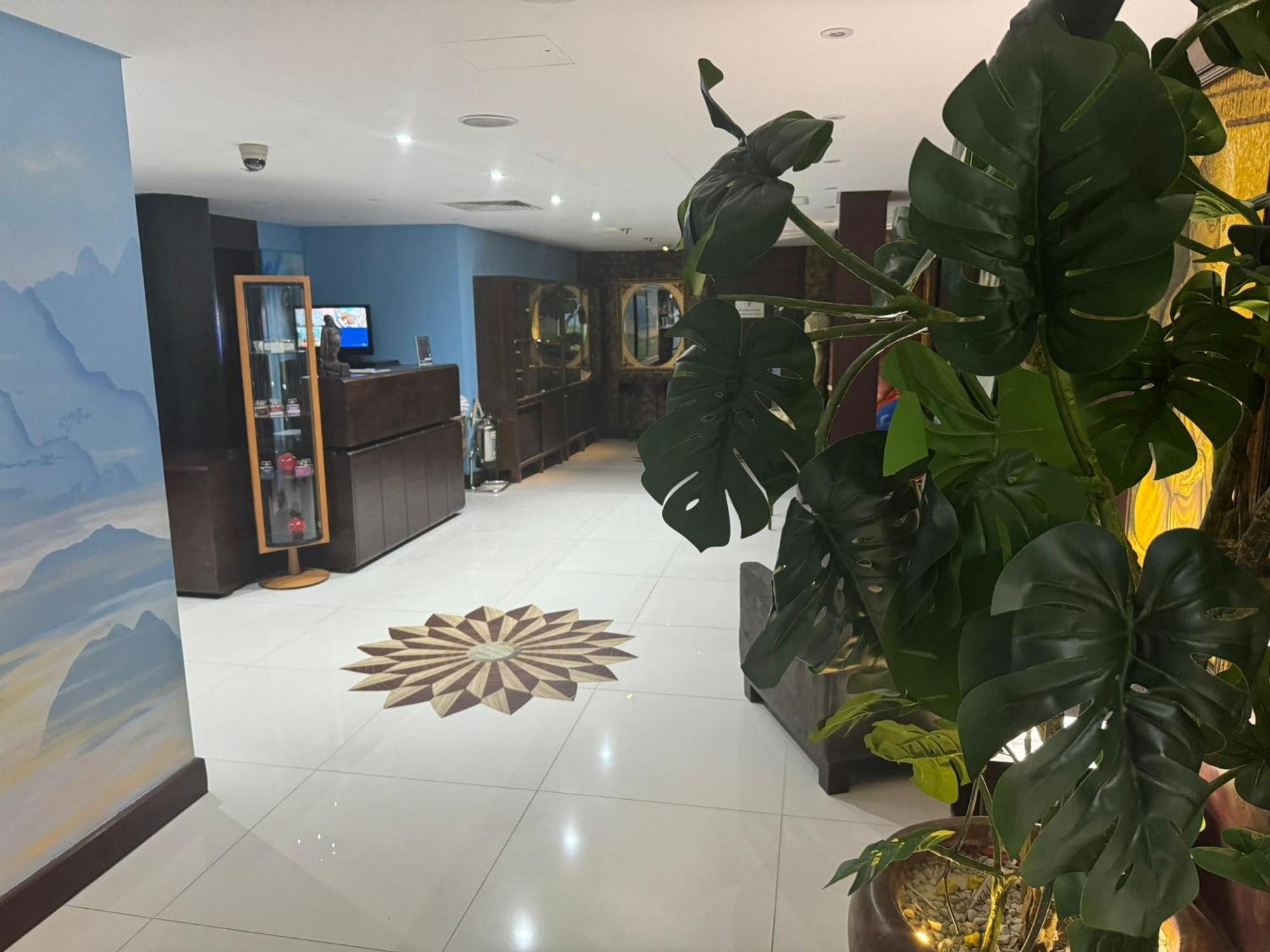 Hotell Rafayel & London