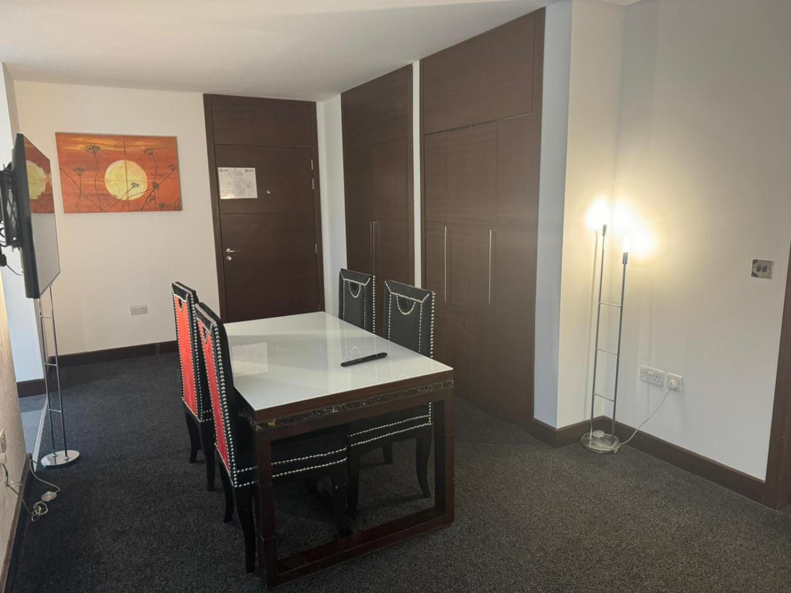 Hotell Rafayel & London