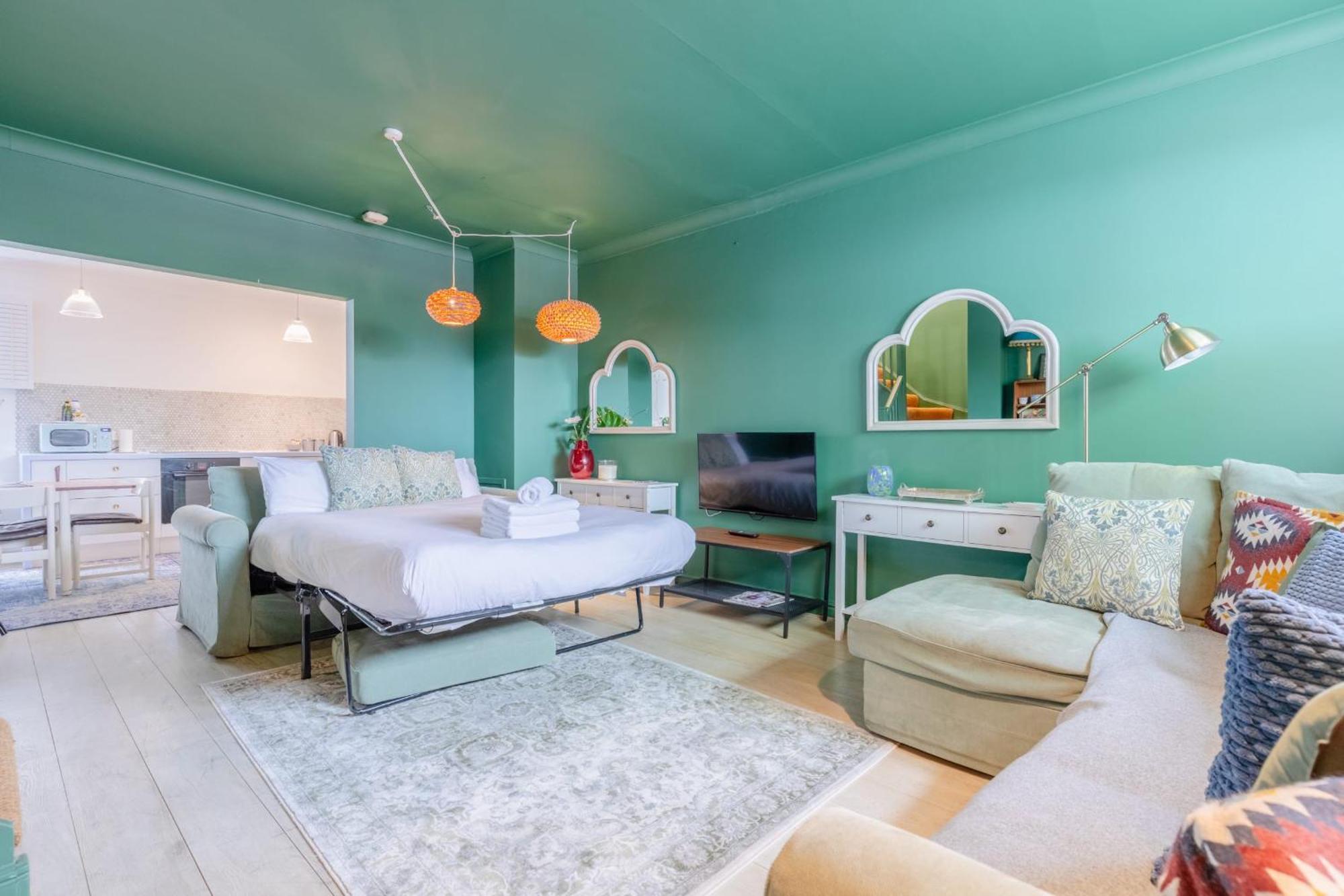 Holiday home Bright 3 Bedroom House Near King's Cross Stpancras *
