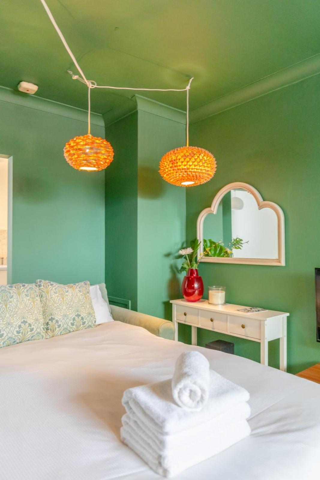 Bright 3 Bedroom House Near King's Cross Stpancras