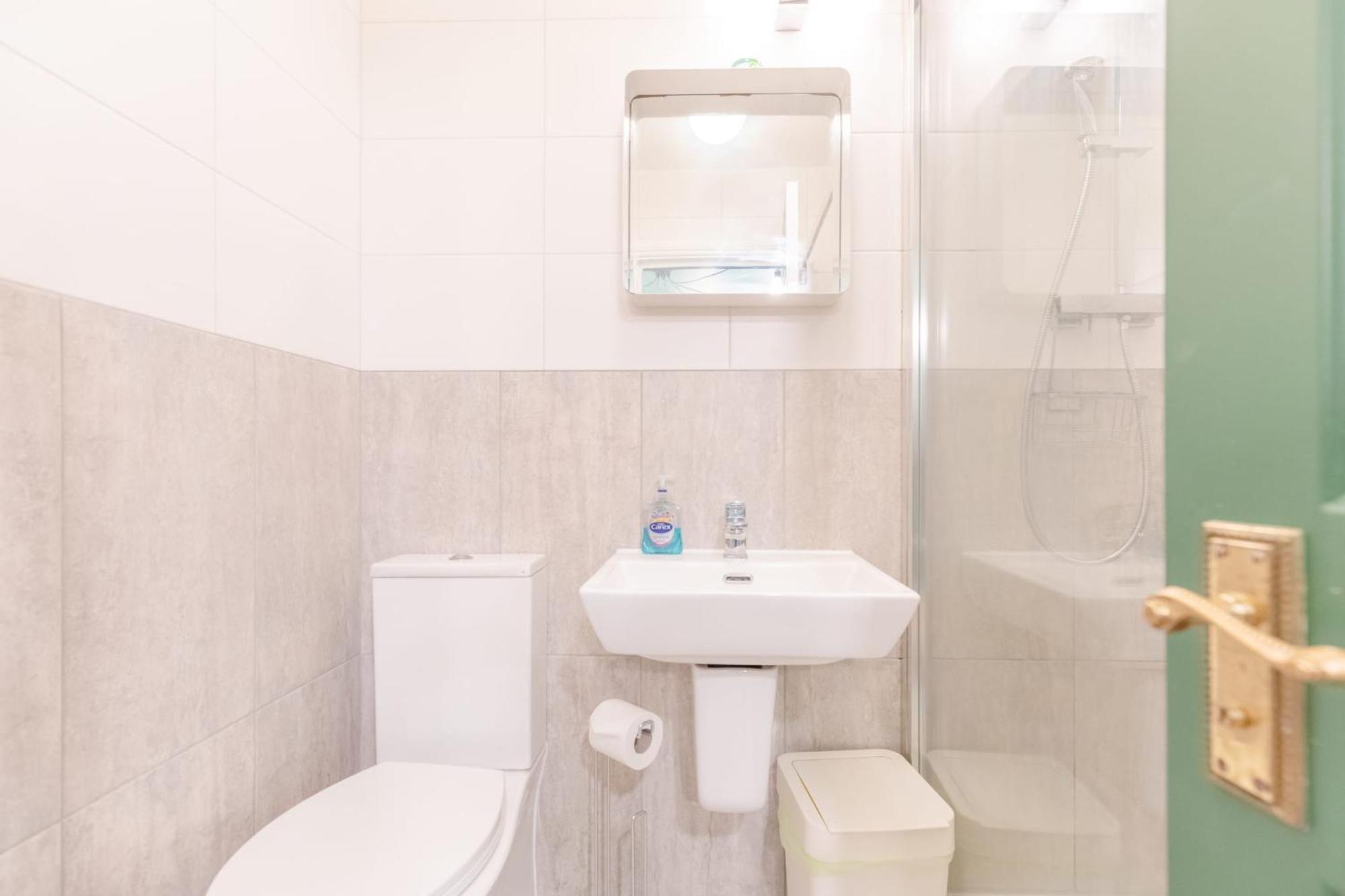Holiday home Bright 3 Bedroom House Near King's Cross Stpancras