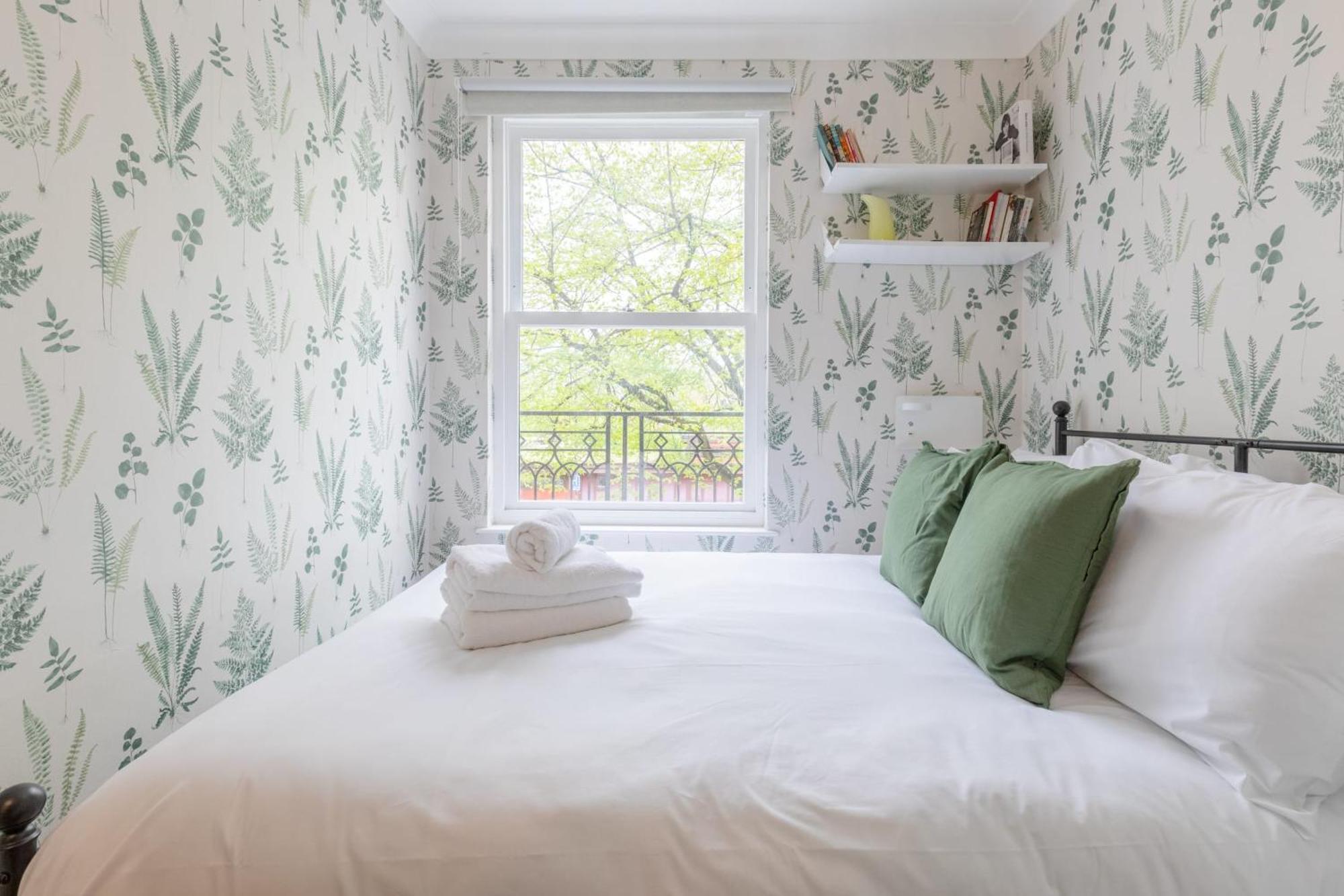 Bright 3 Bedroom House Near King's Cross Stpancras Holiday home London