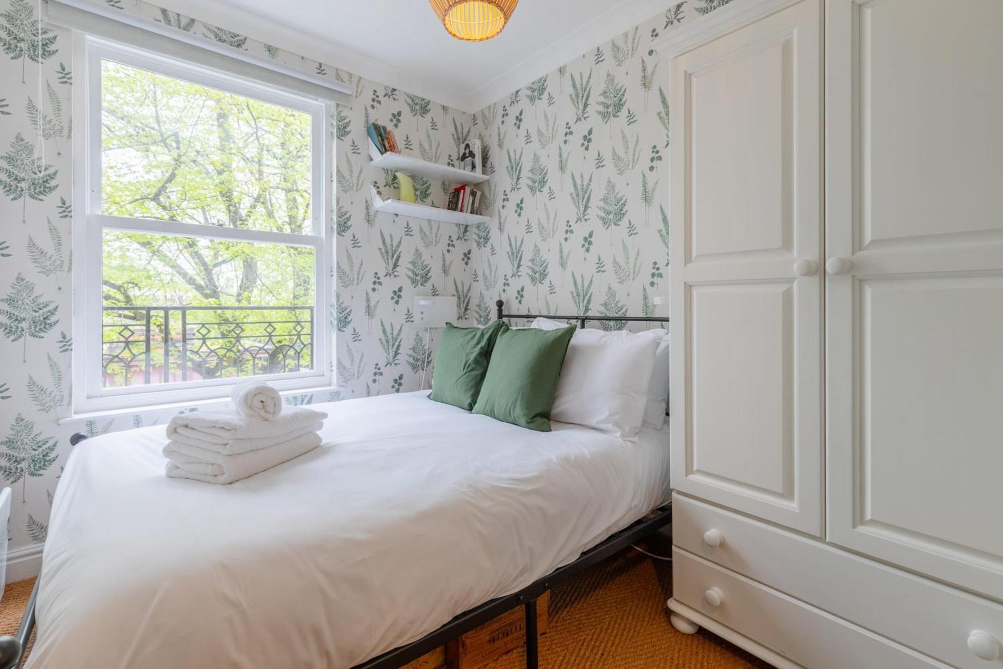 Bright 3 Bedroom House Near King's Cross Stpancras *