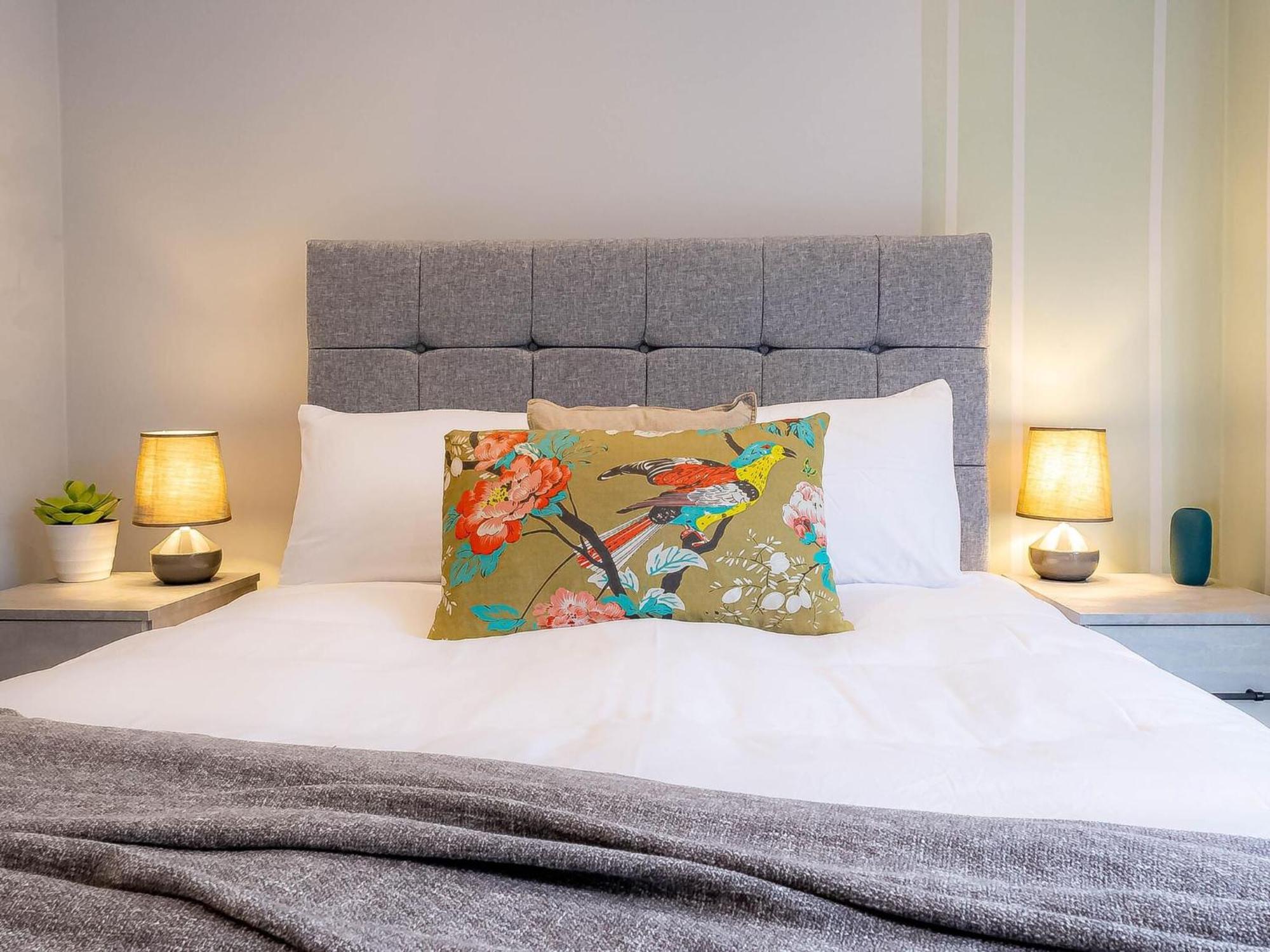 Luxurious Hackney Near Train Station London