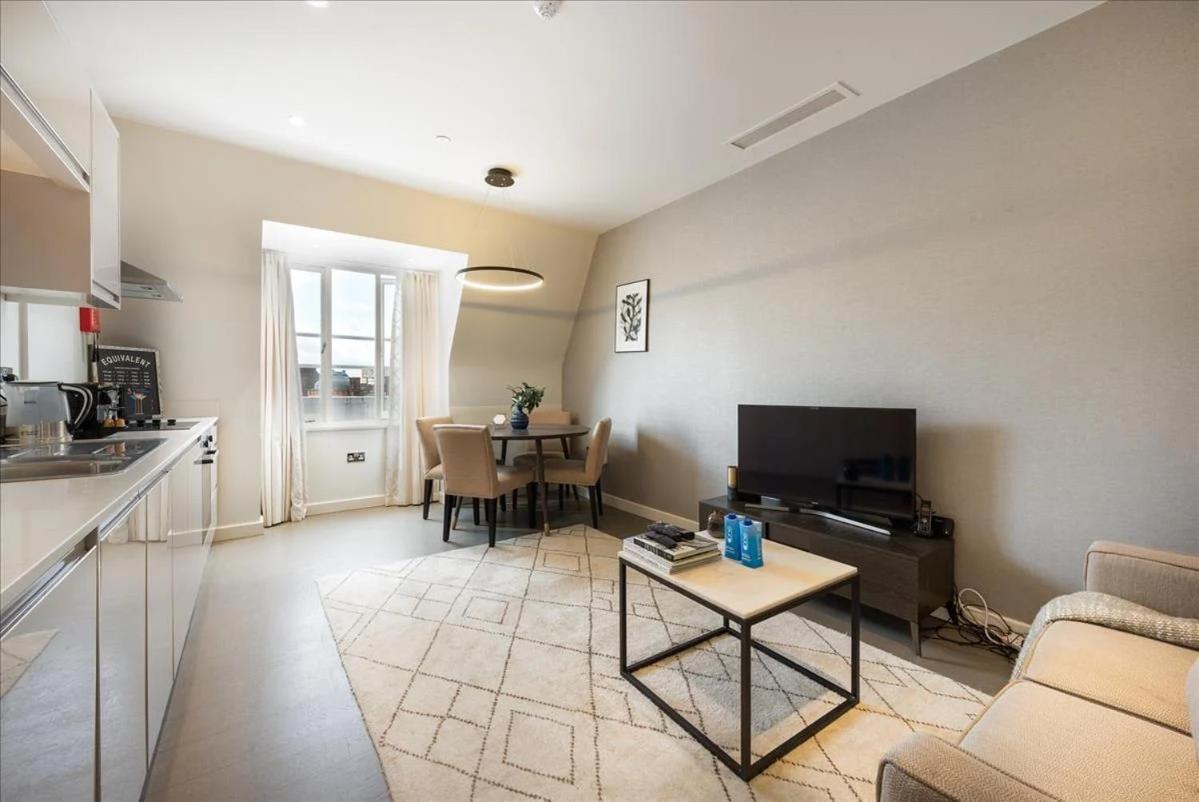 Renovu Premium Homes In Kensington Appartement *
