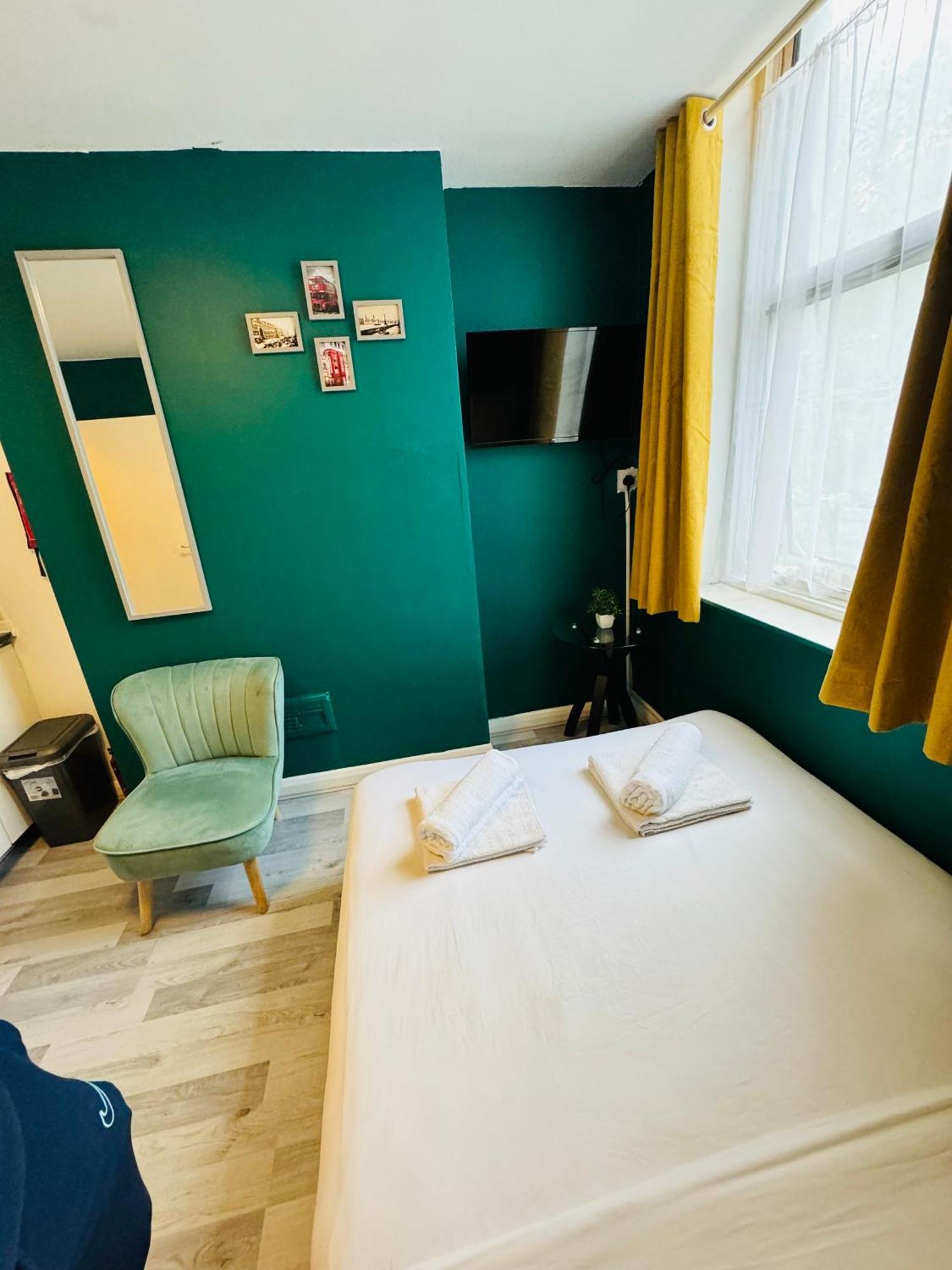 Unique Flat In 1110 Leilighet *