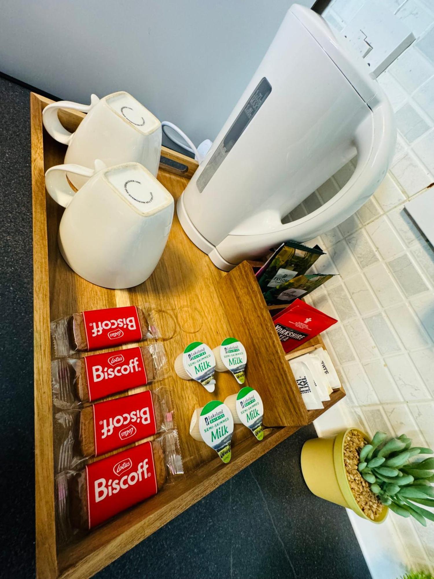 Unique Flat In 1110 Leilighet London