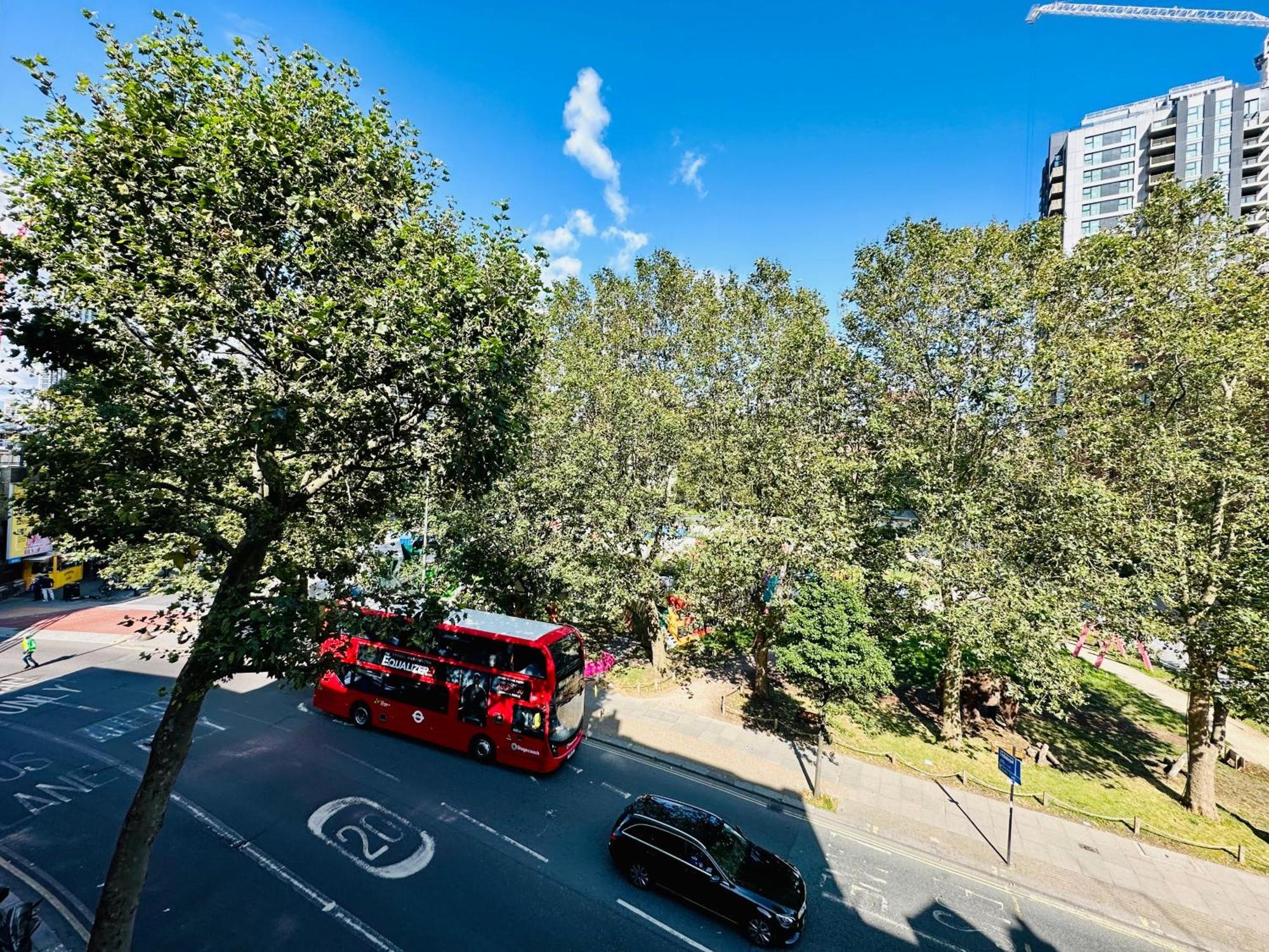 Unique Flat In 1110 Leilighet London