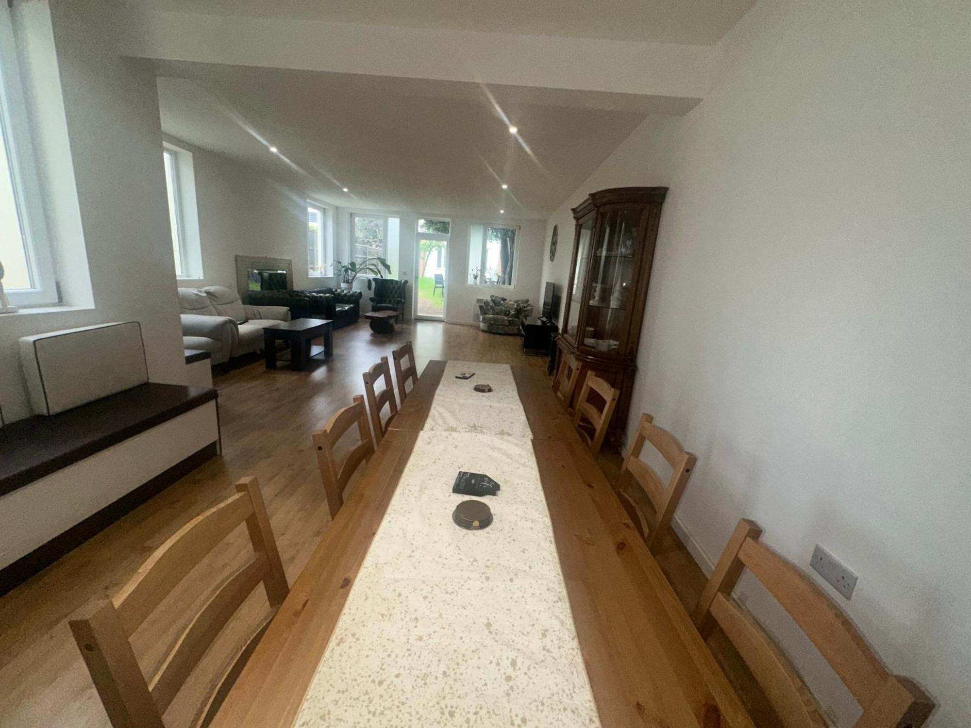 North A Spacious 7 Bedroom House Accommodating Up To 18 People Complete With Own Gym And Table Tennis London