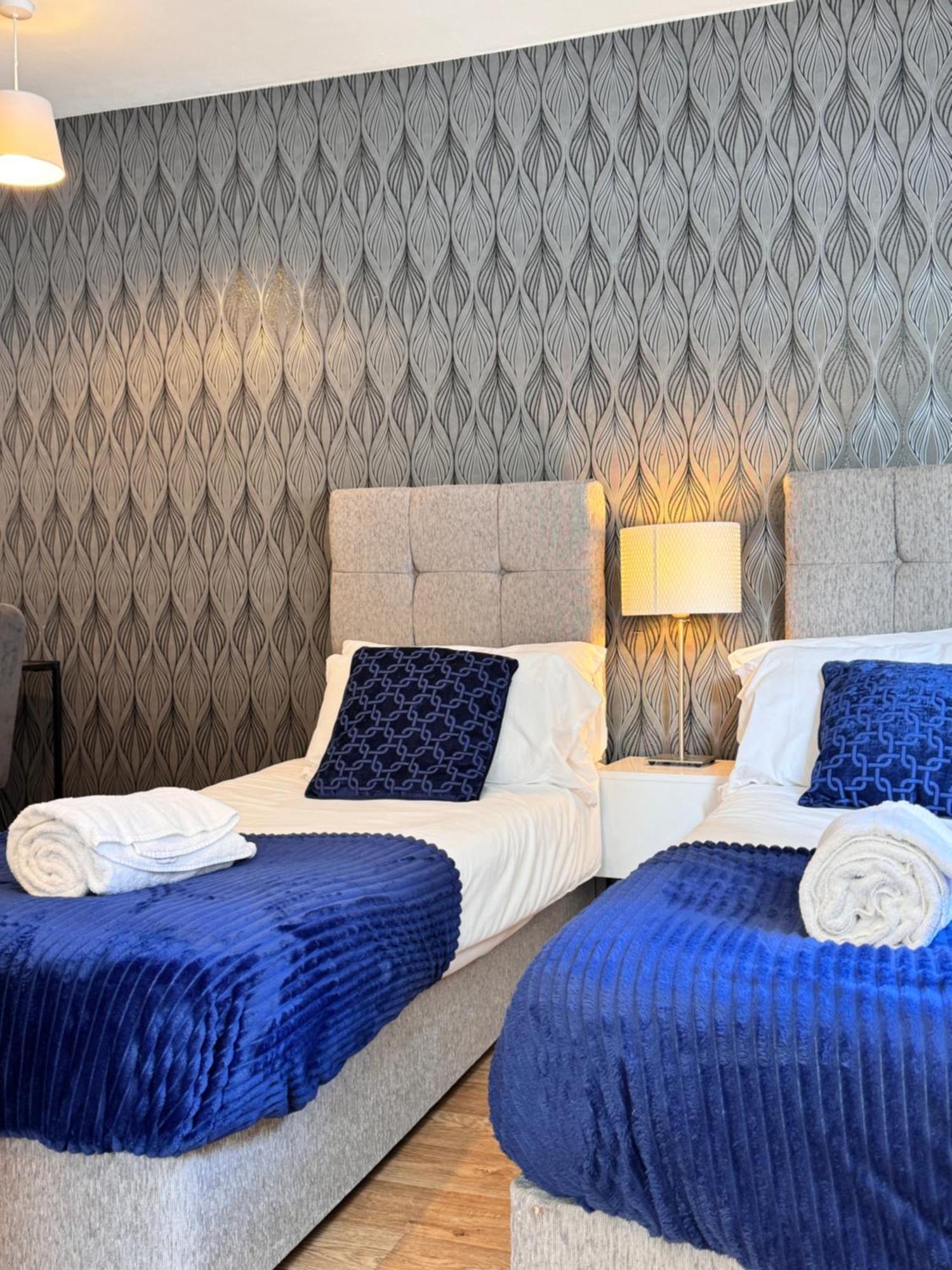 Kensington 2 Bedroom House-big Living Area And Kitchen-harrods-national History Museum-hyde Park-near 2 Underground Lines Holiday home London