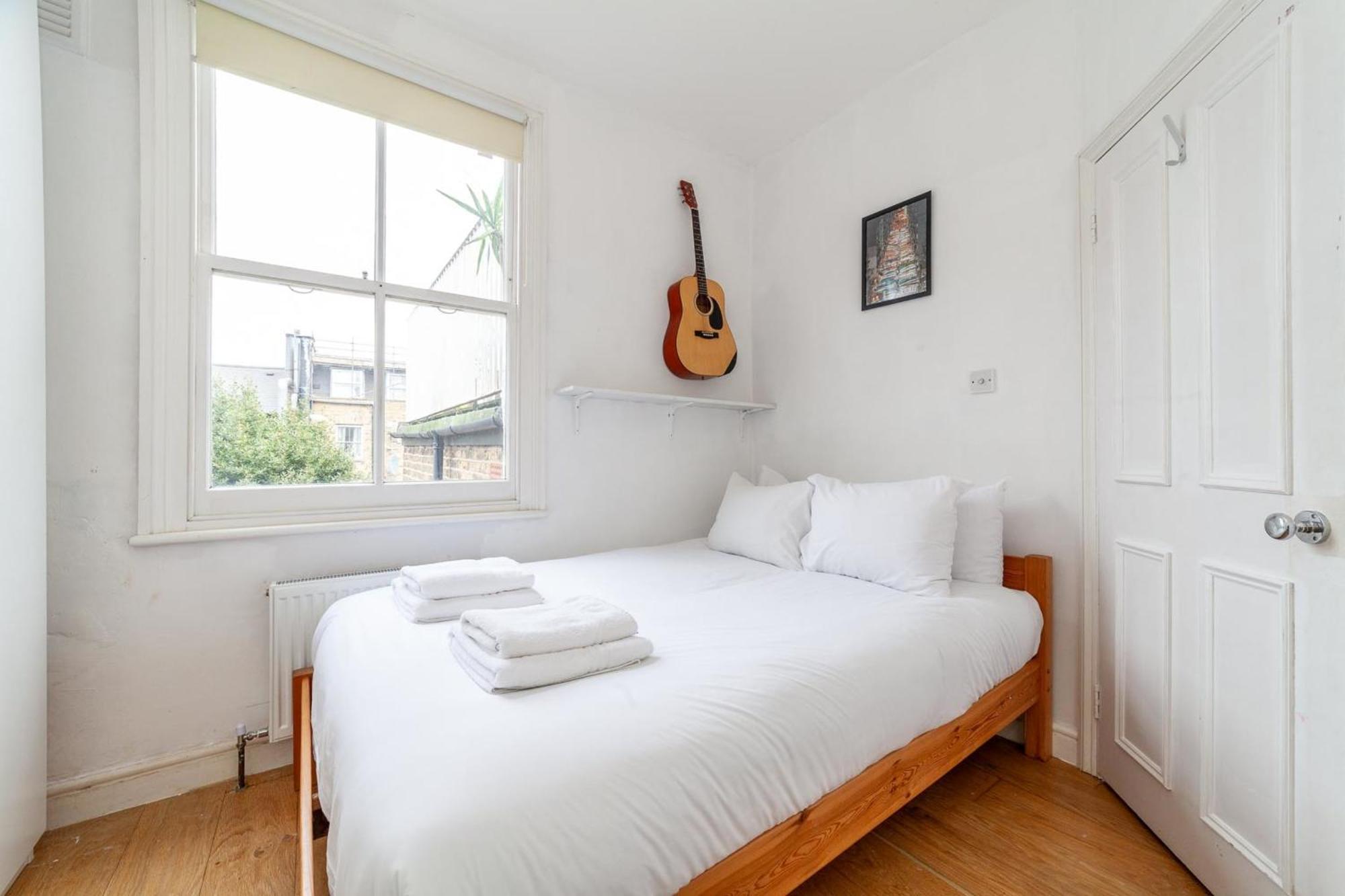 Colourful Notting Hill Apartment London